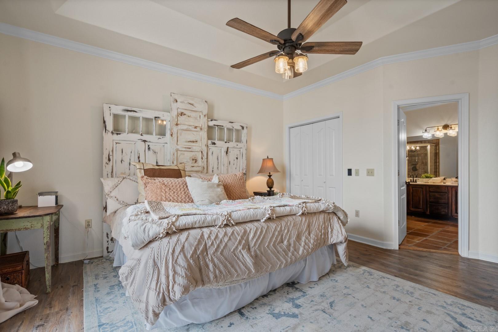 MAJESTIC LAKE VILLAGE TOWNHOMES - Residential