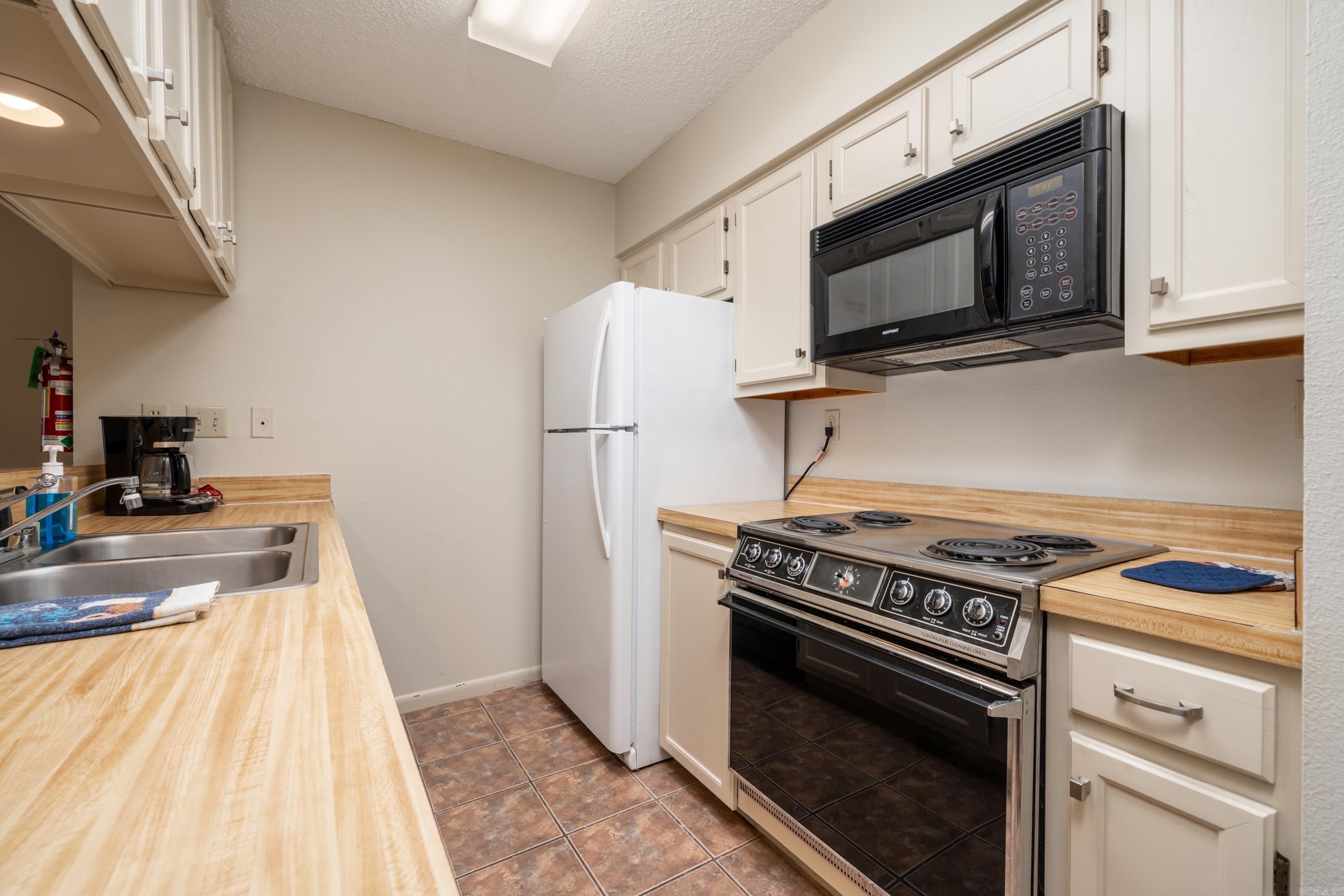 EMERALD ISLE HPR - Residential