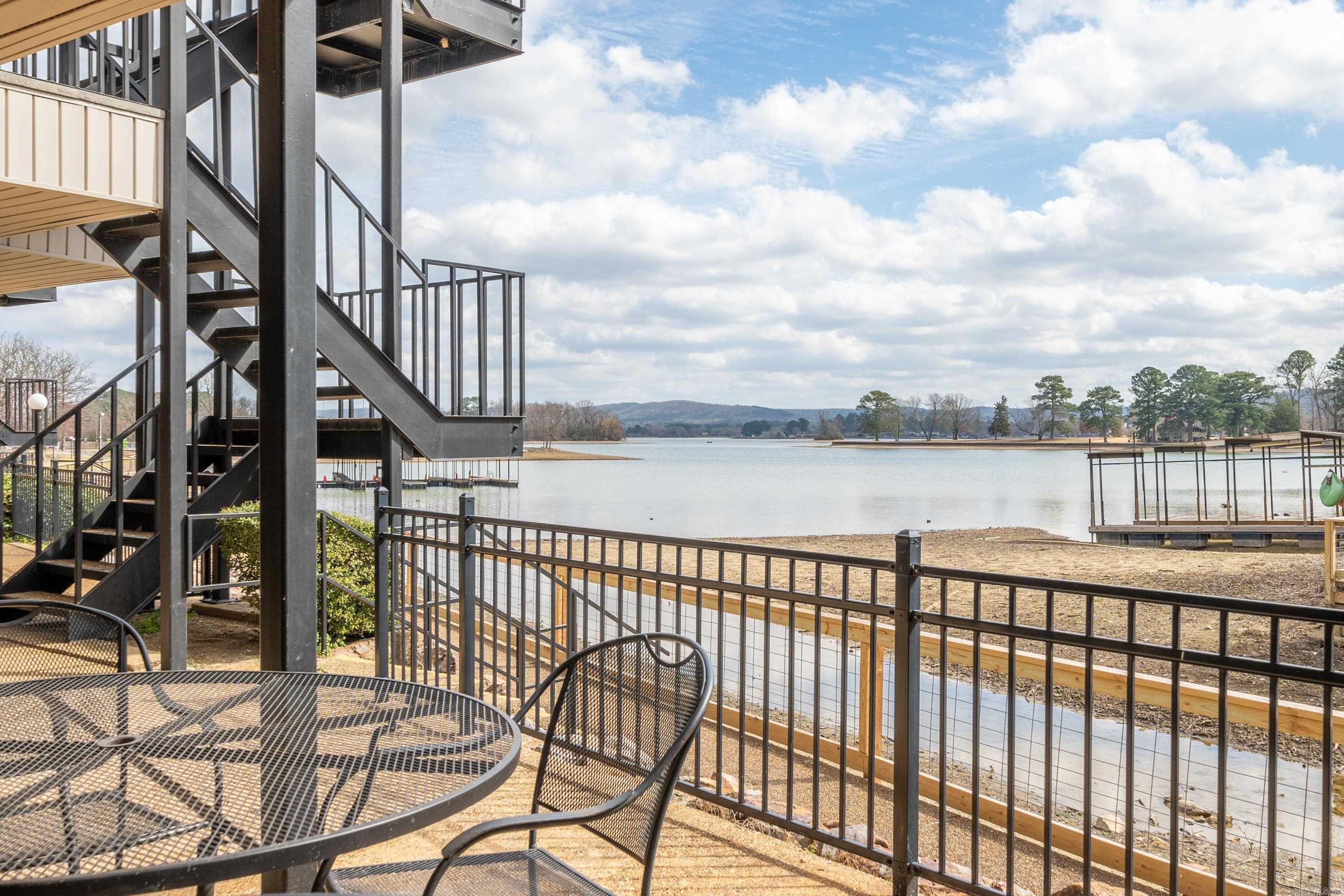 EMERALD ISLE HPR - Residential