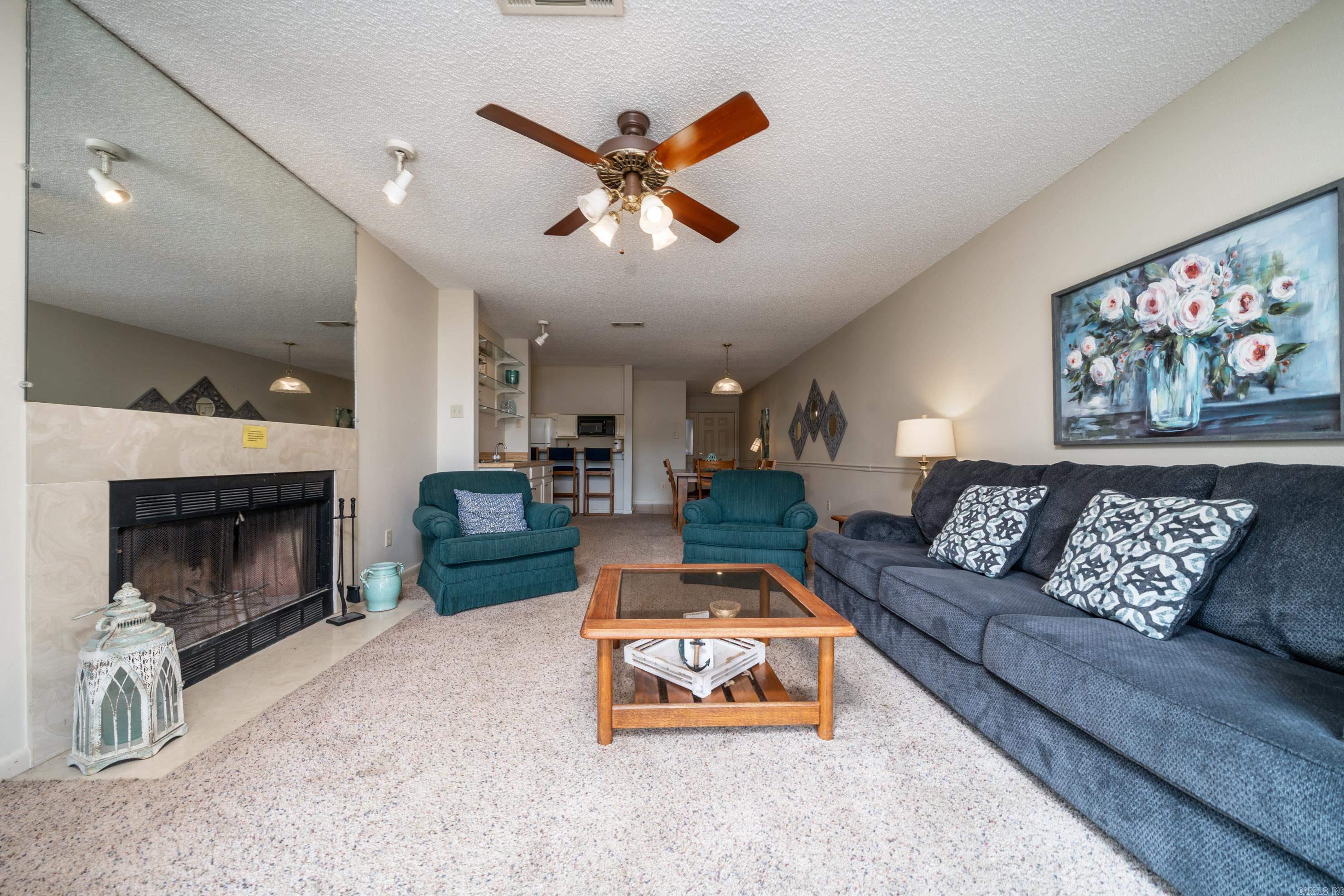 EMERALD ISLE HPR - Residential