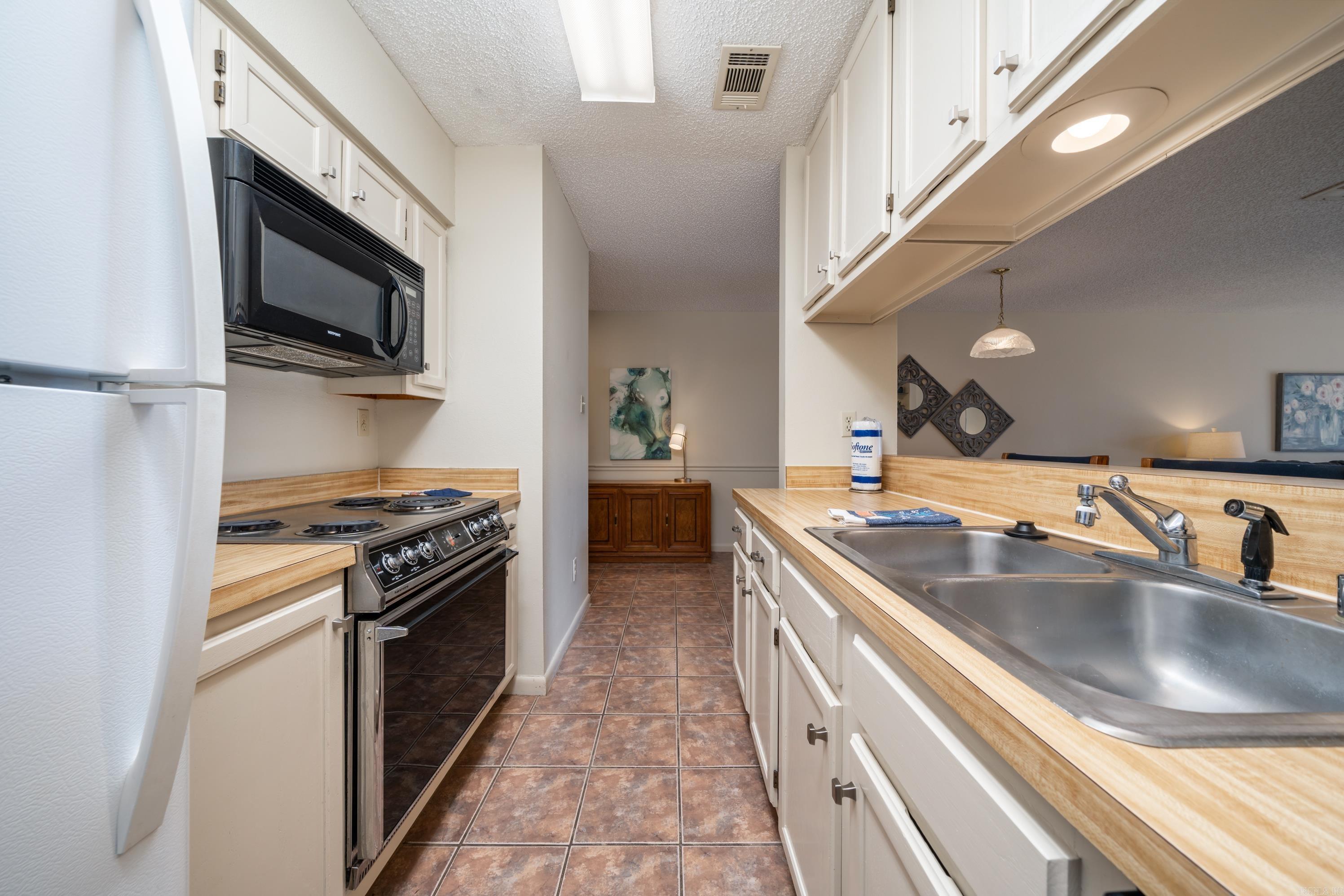 EMERALD ISLE HPR - Residential