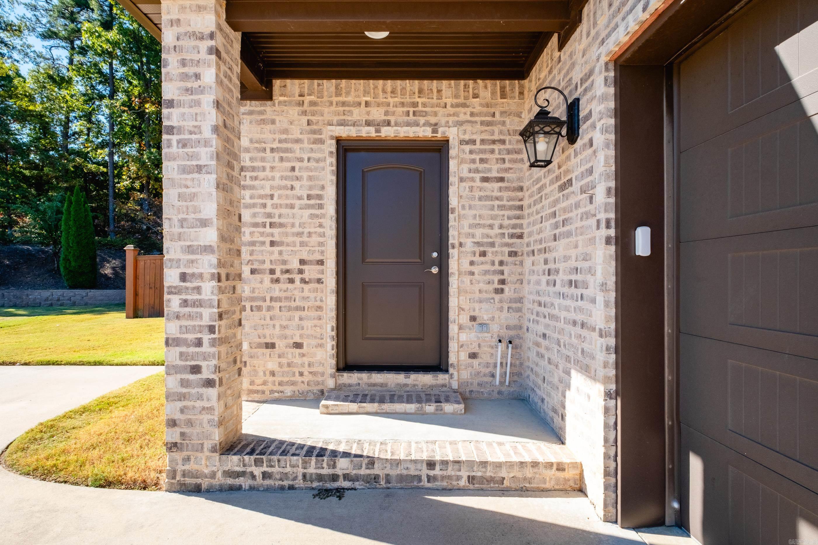 CHENAL VALLEY "MIRAMAR PLACE" - Residential