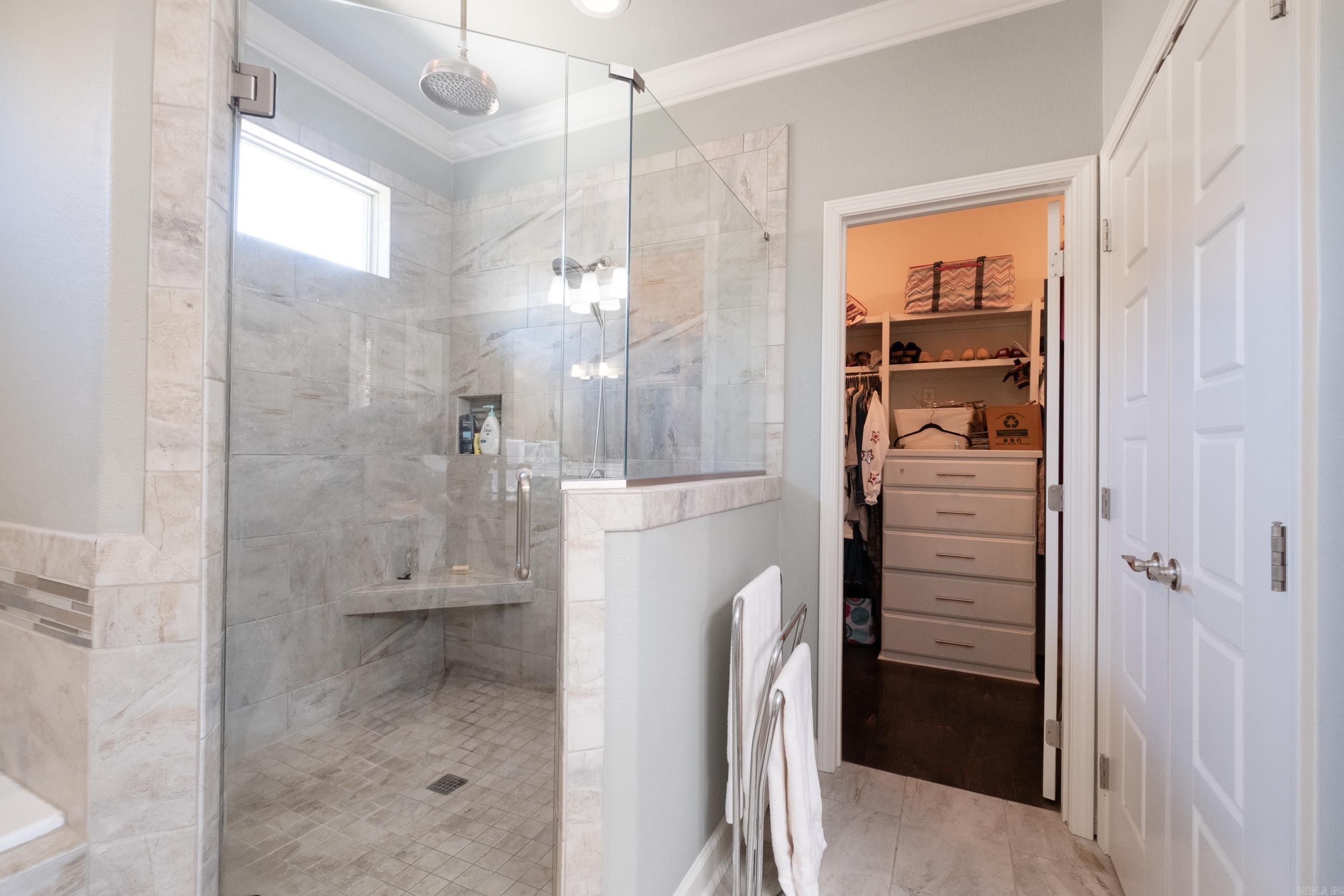 CHENAL VALLEY "MIRAMAR PLACE" - Residential