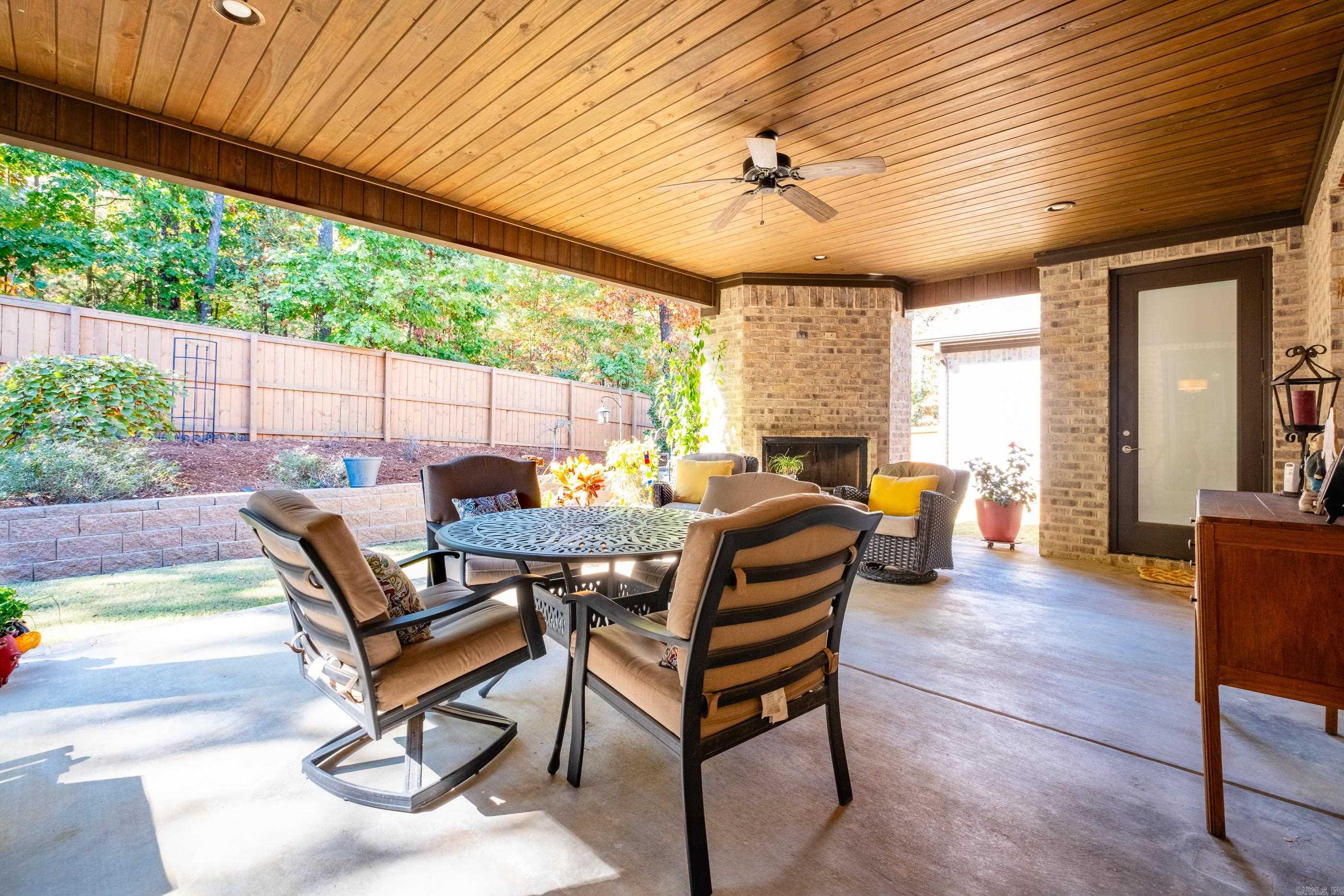CHENAL VALLEY "MIRAMAR PLACE" - Residential
