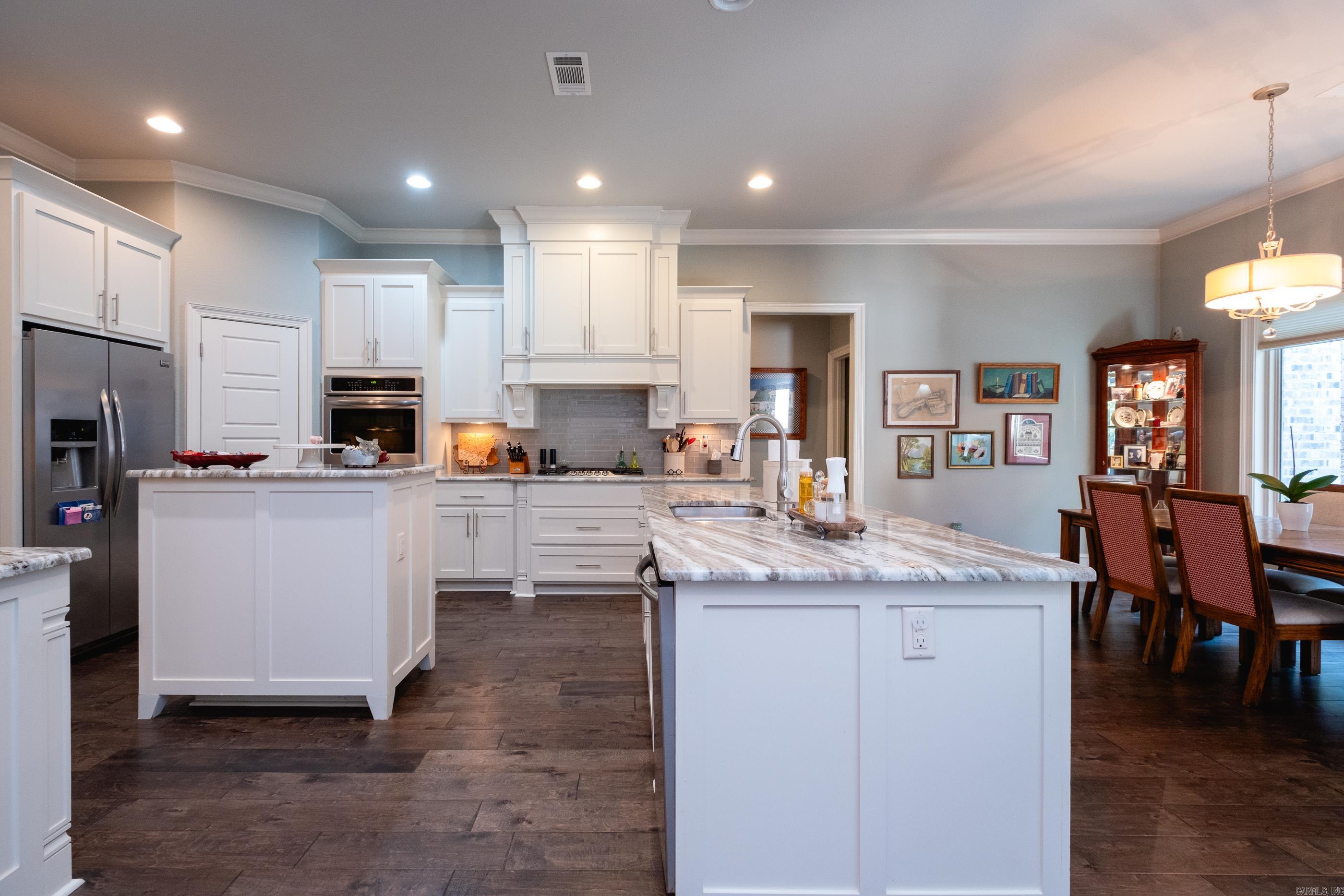 CHENAL VALLEY "MIRAMAR PLACE" - Residential