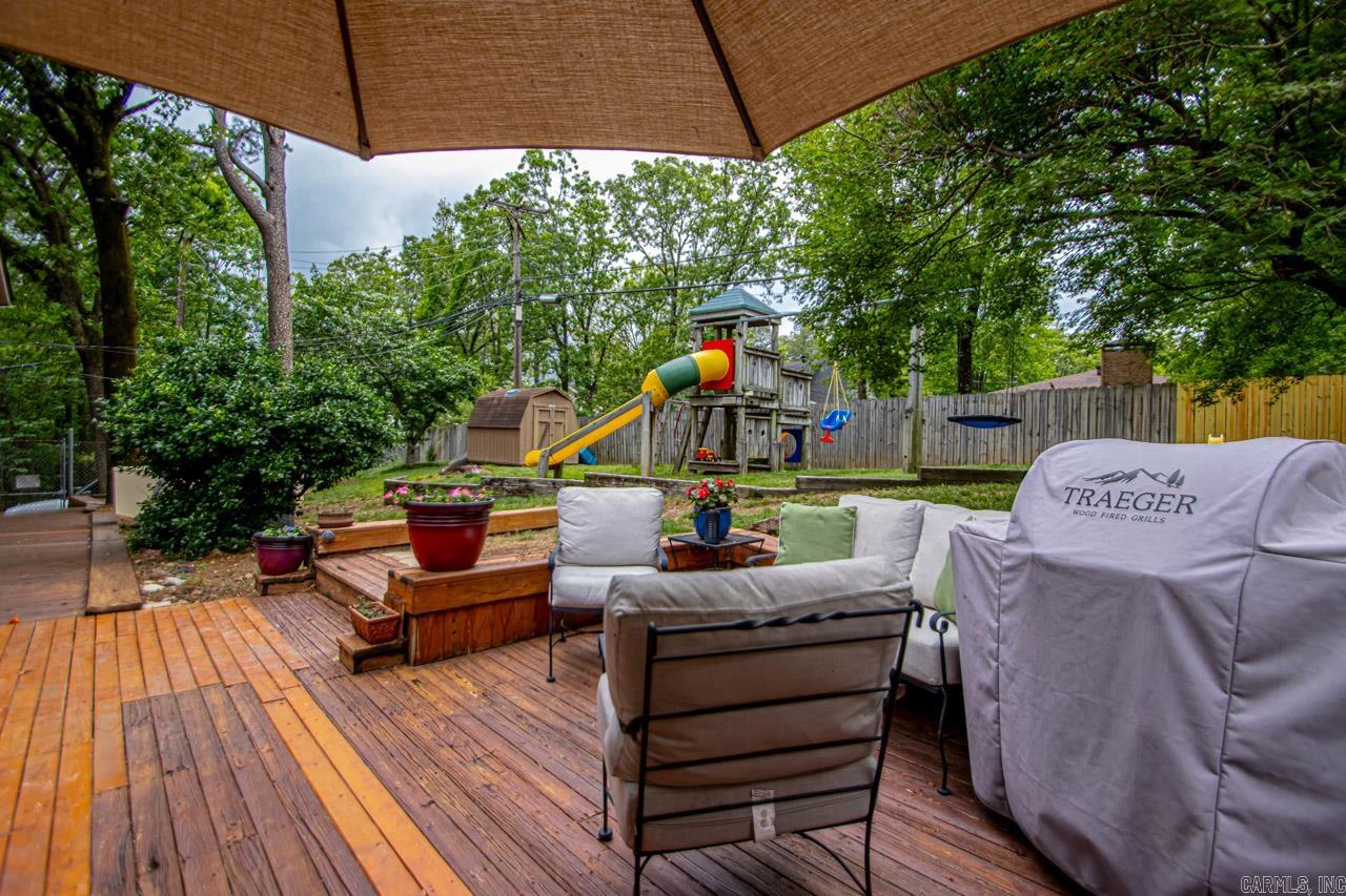 Leawood Manor 1st - Residential