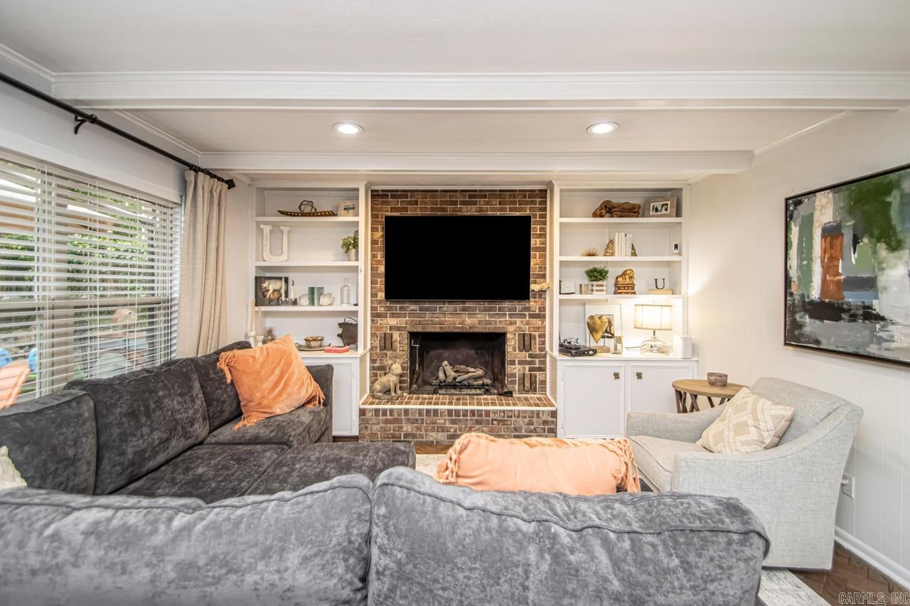 Leawood Manor 1st - Residential