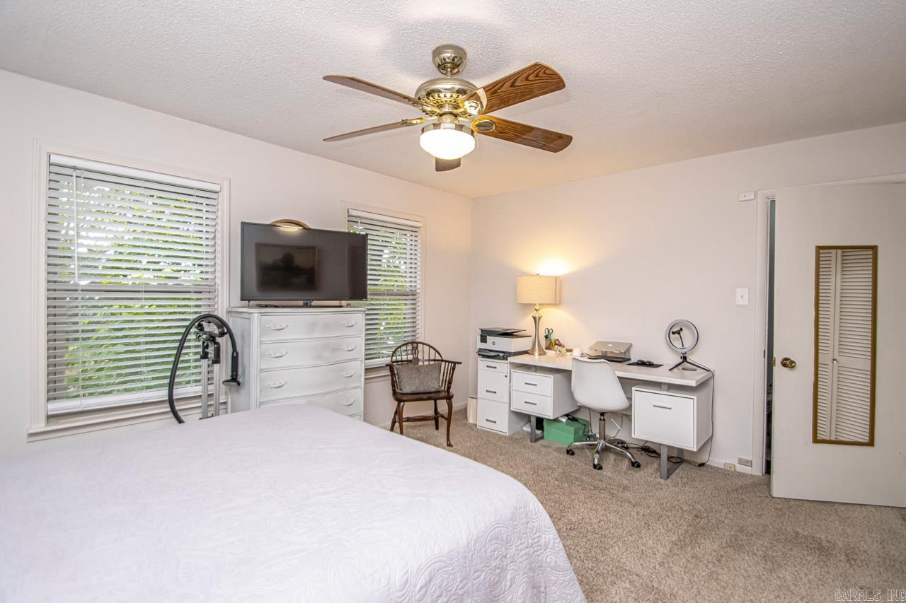 Leawood Manor 1st - Residential