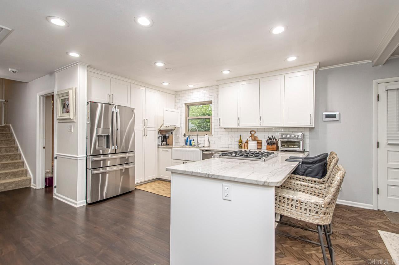 Leawood Manor 1st - Residential