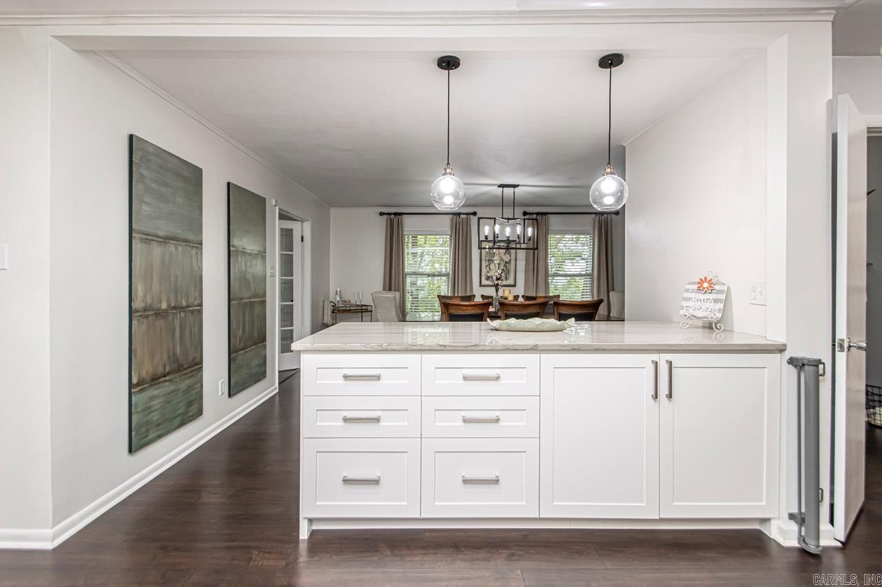 Leawood Manor 1st - Residential