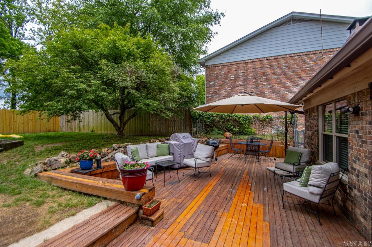 Leawood Manor 1st - Residential