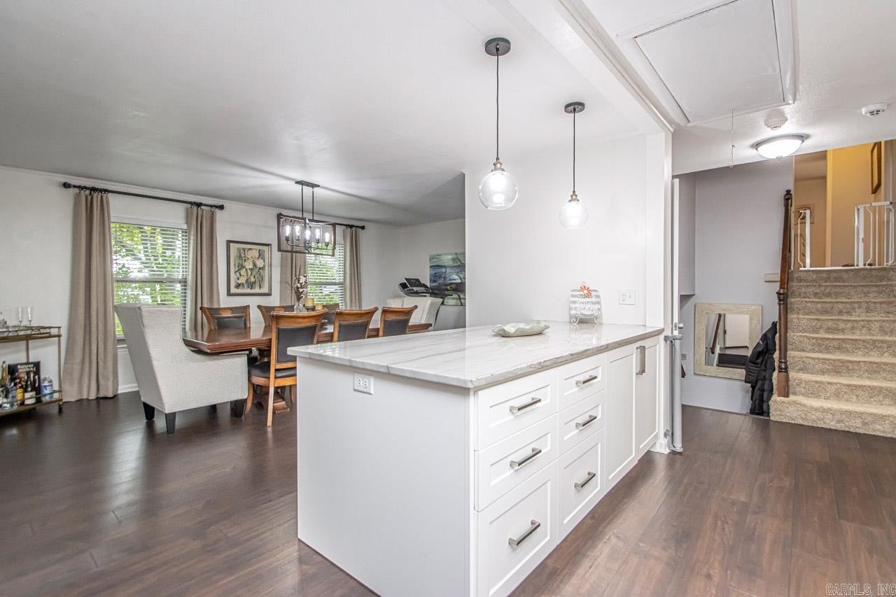 Leawood Manor 1st - Residential