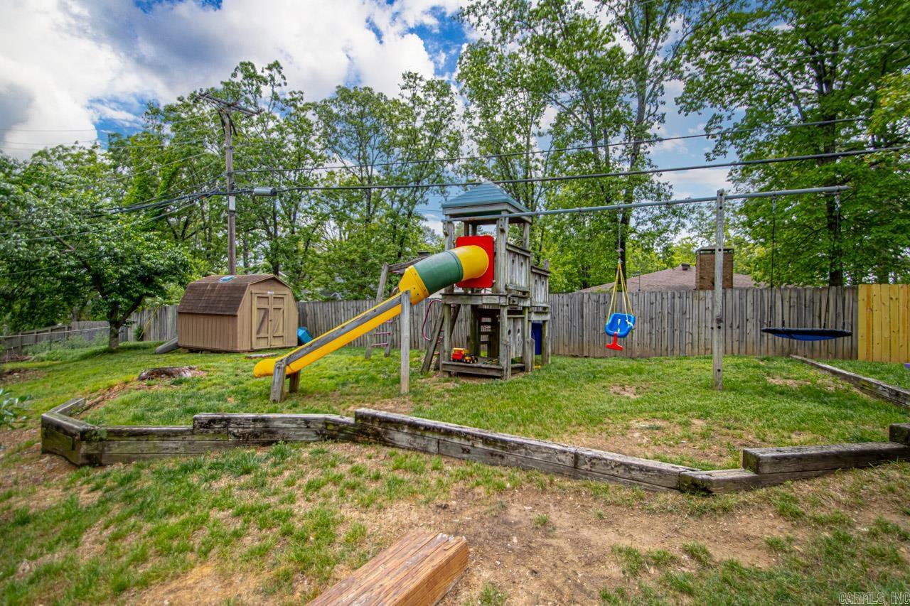 Leawood Manor 1st - Residential