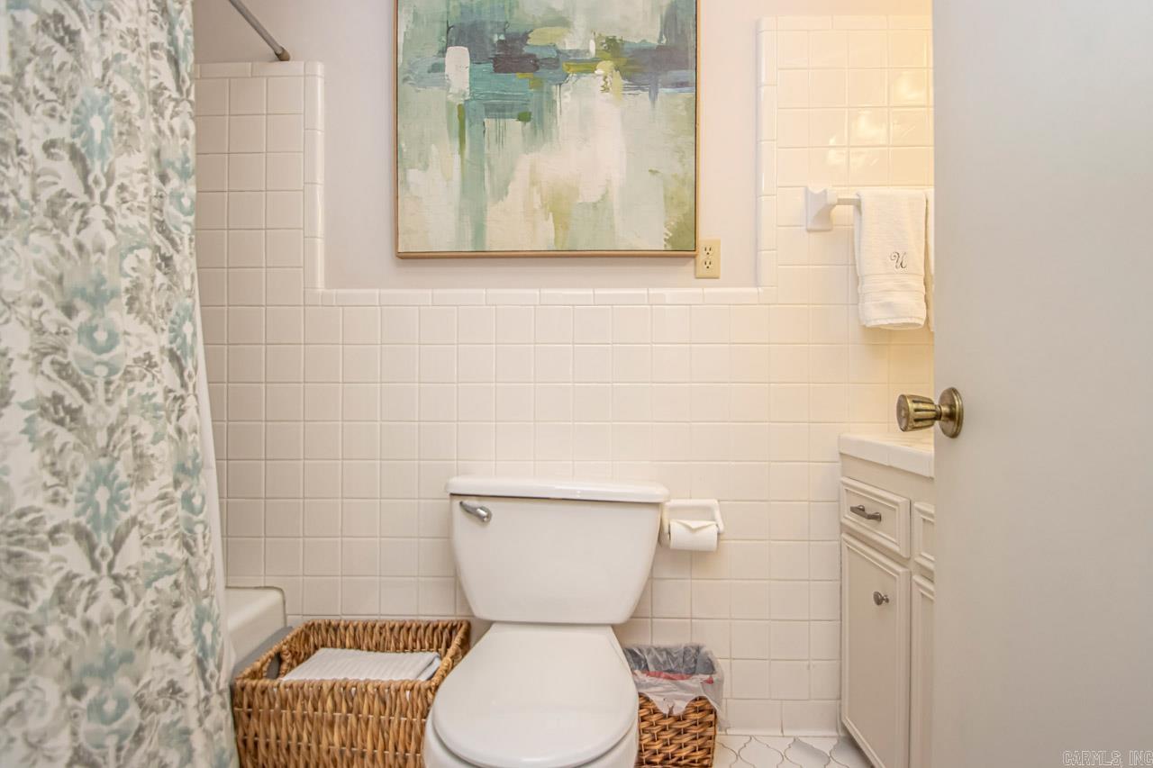 Leawood Manor 1st - Residential