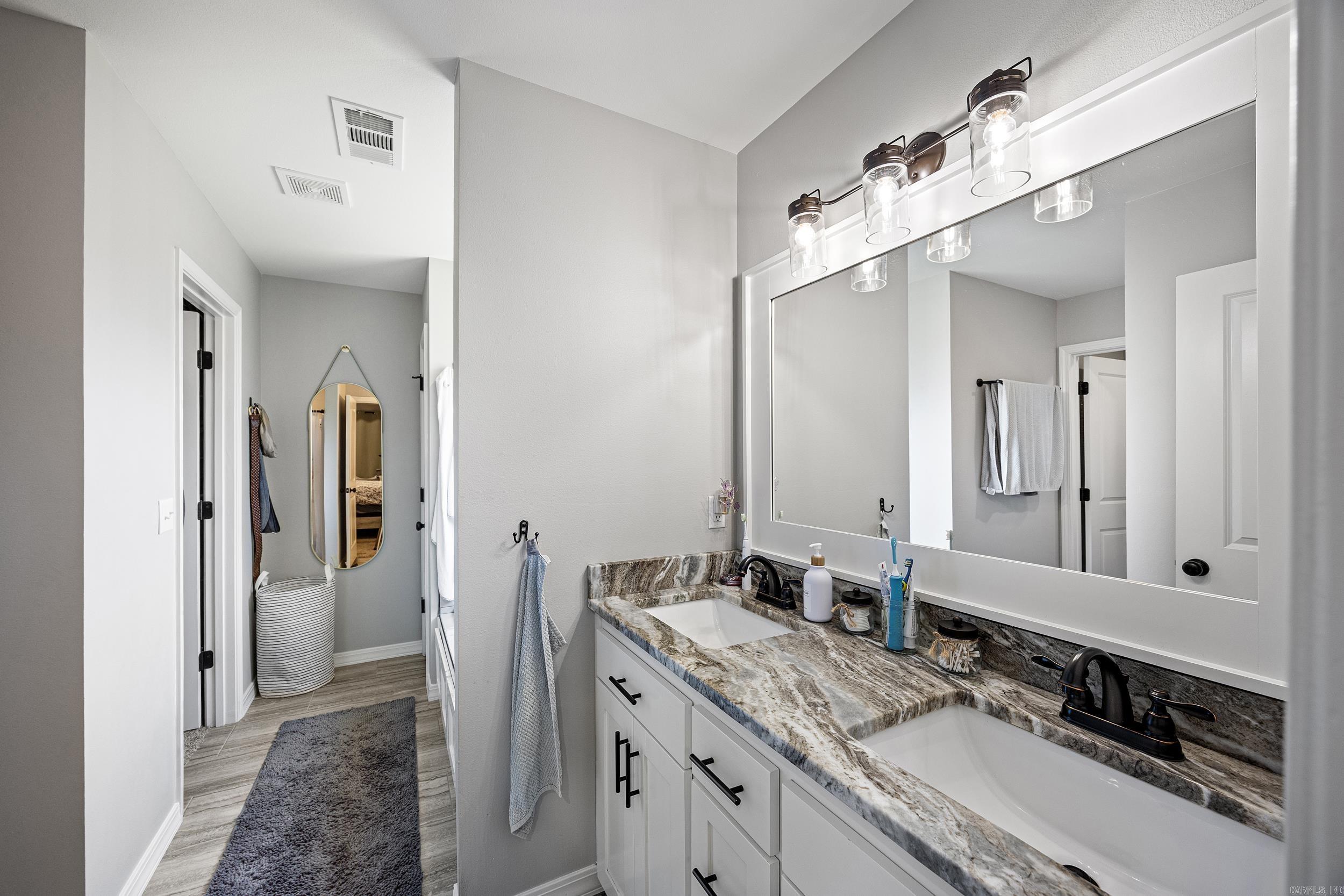 OVERLAND PARK - Residential