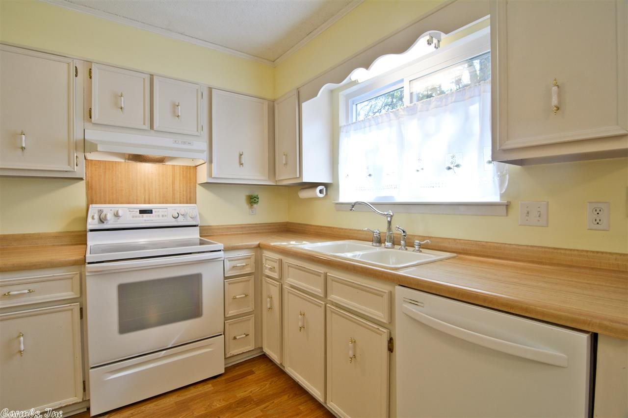 INDIAN HILLS - Residential