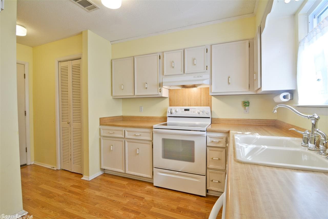 INDIAN HILLS - Residential