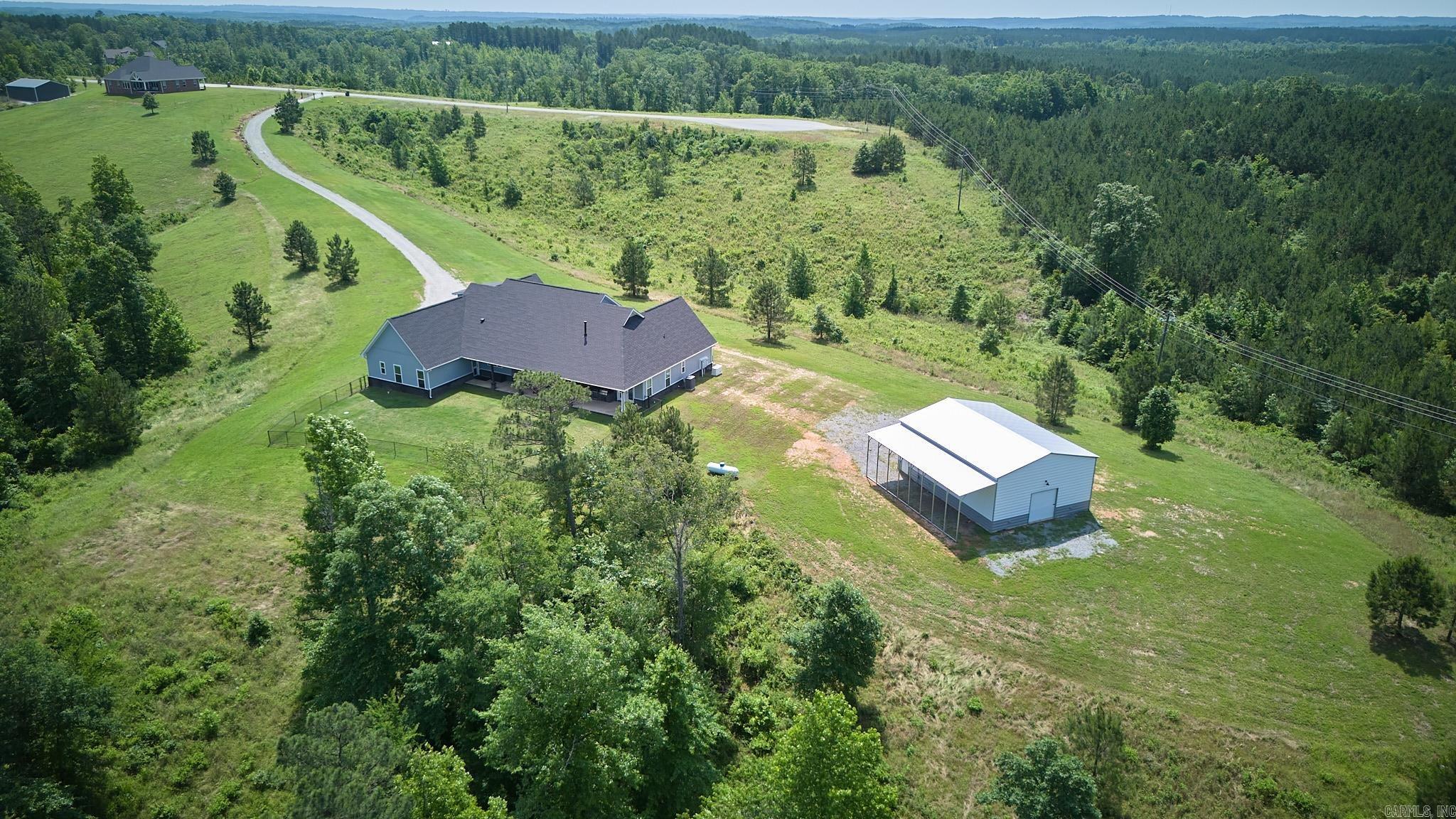 KENTUCKY HILLS - Residential