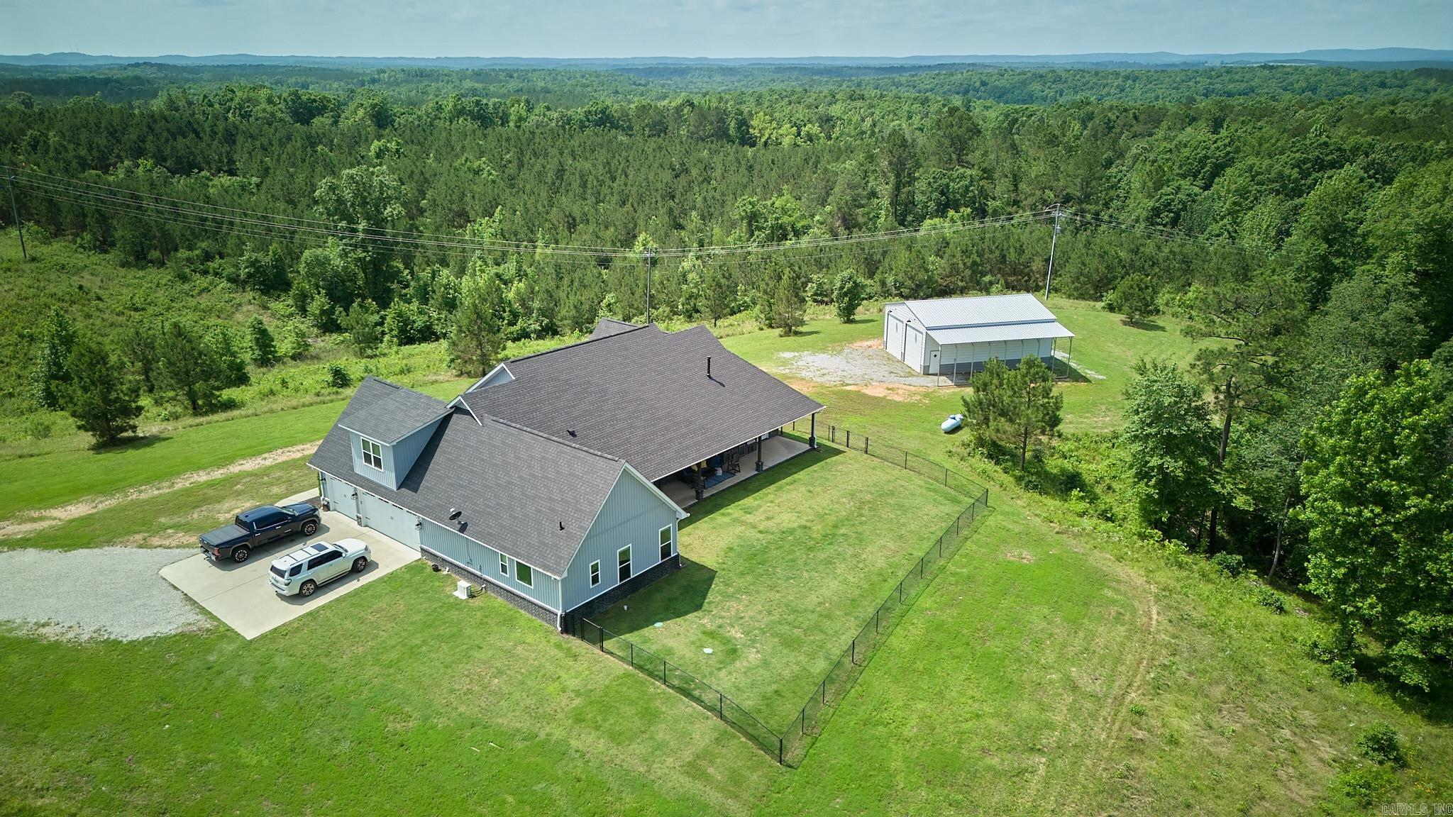 KENTUCKY HILLS - Residential