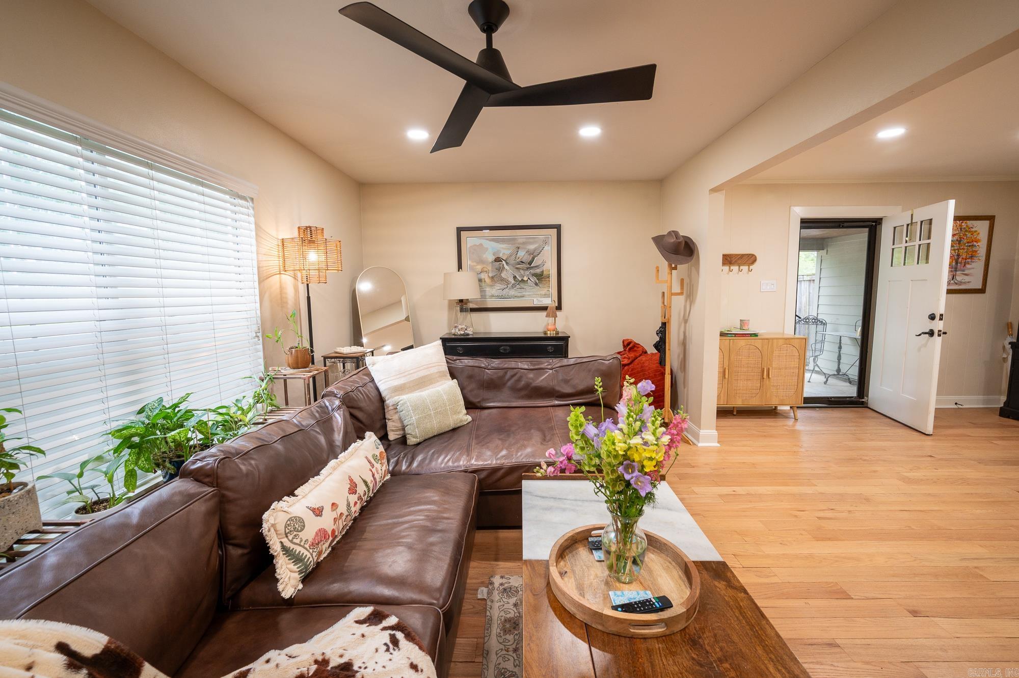 River Side - Residential