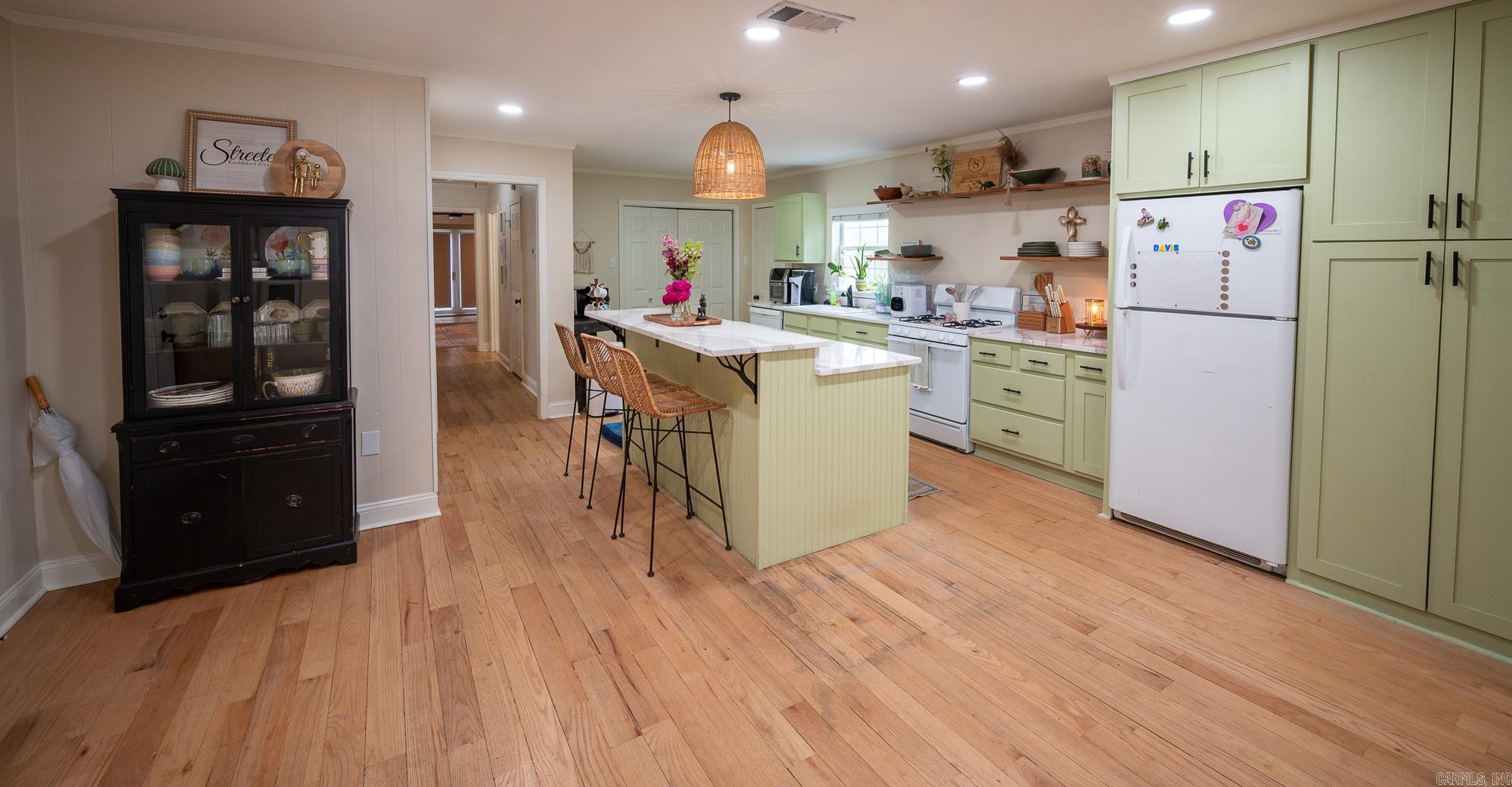 River Side - Residential