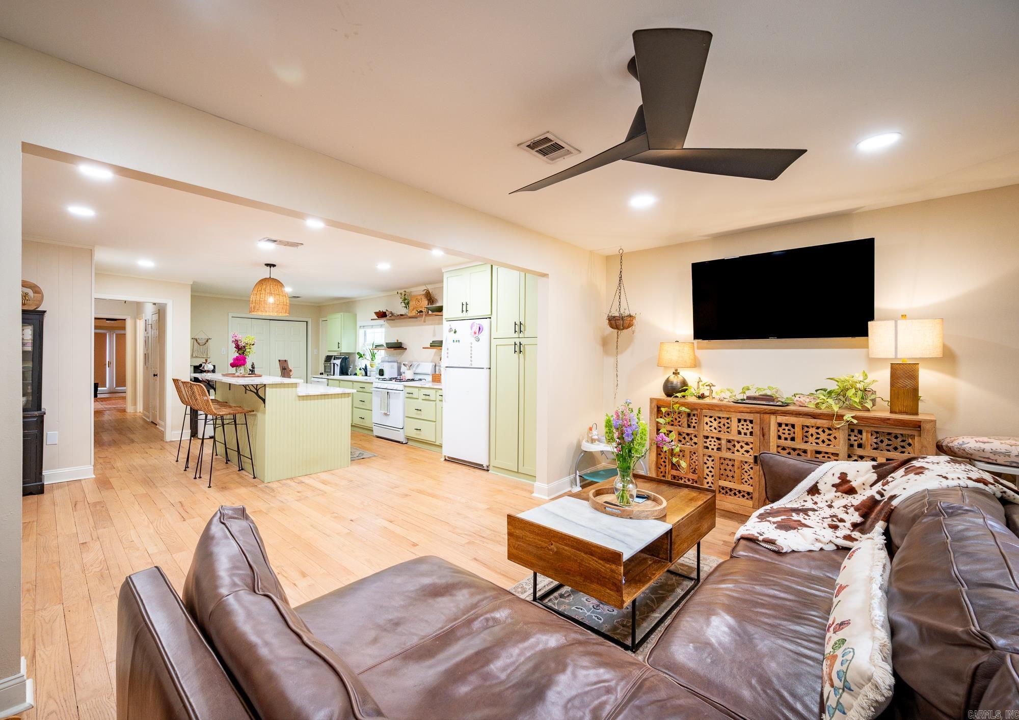 River Side - Residential