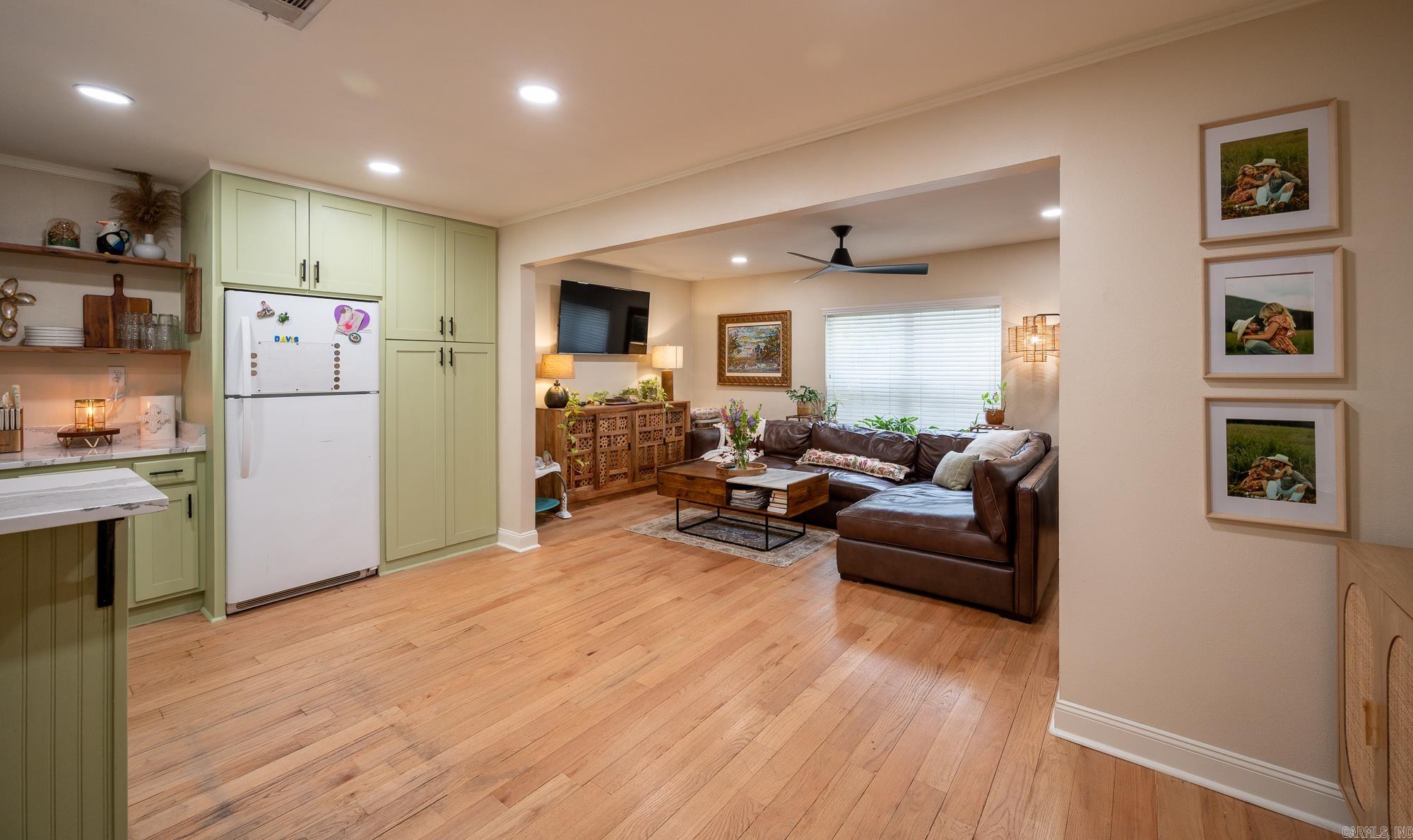 River Side - Residential