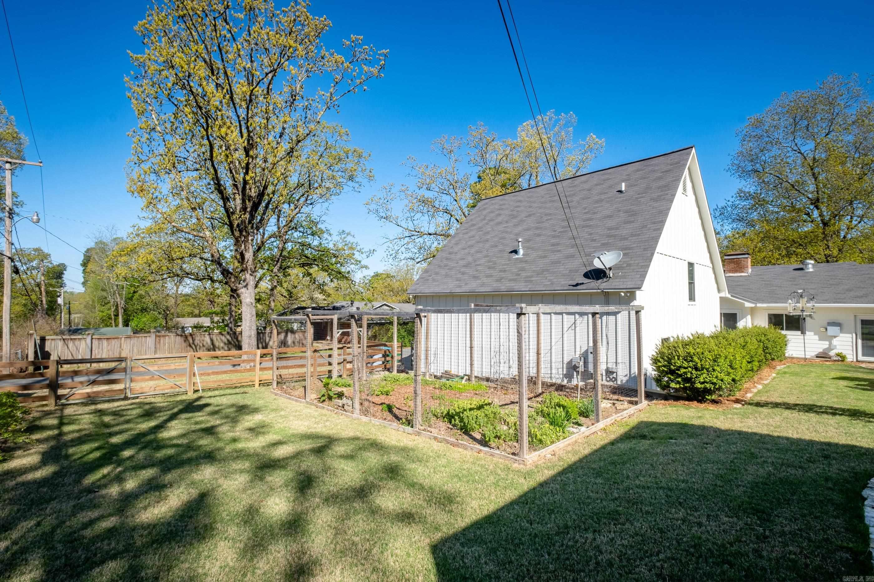 Hollywood - Residential