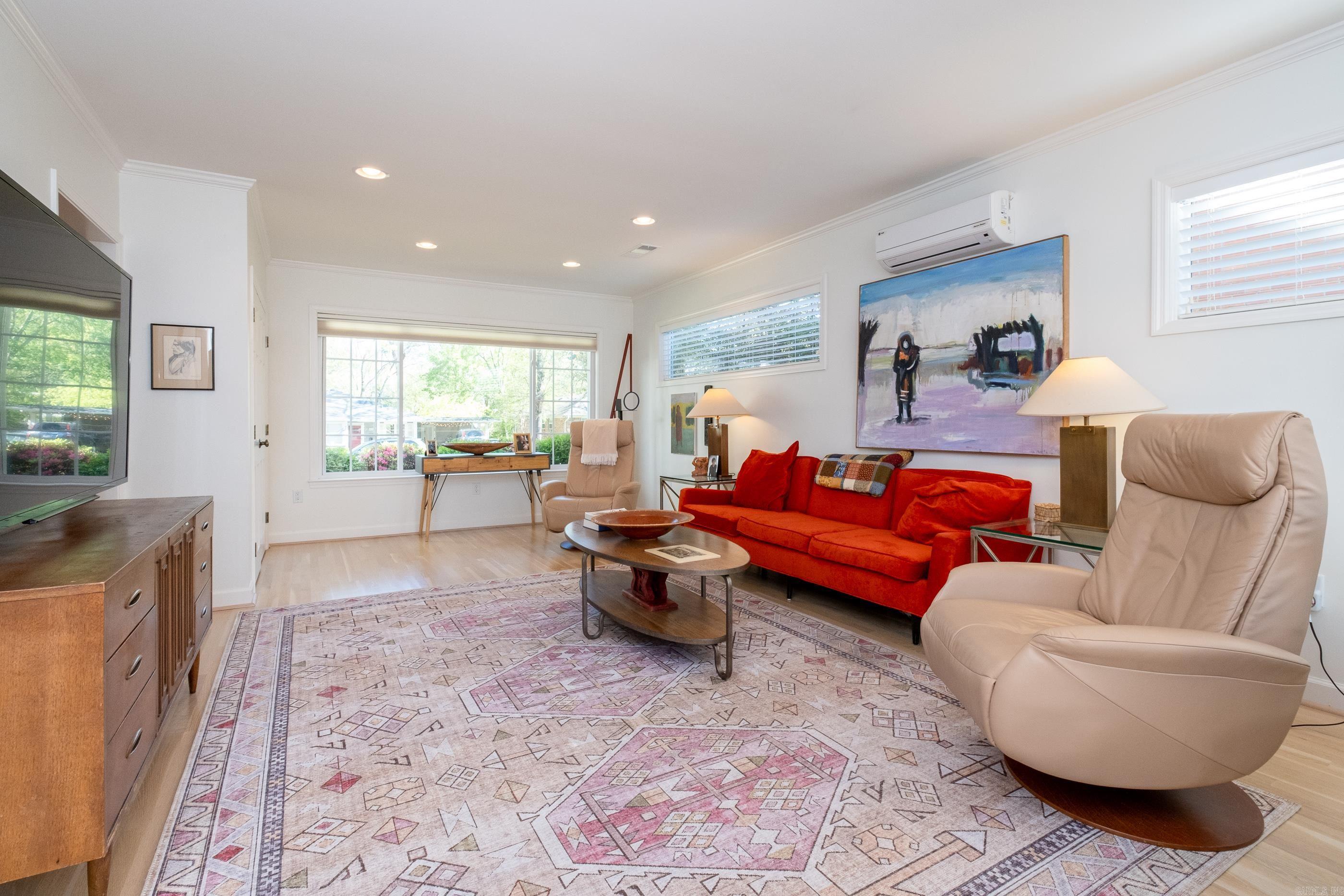 Hollywood - Residential