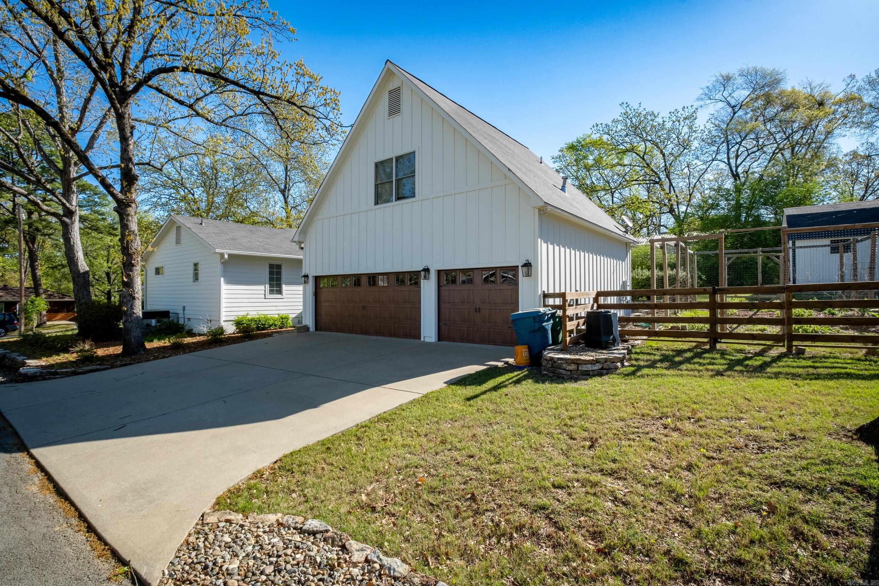 Hollywood - Residential