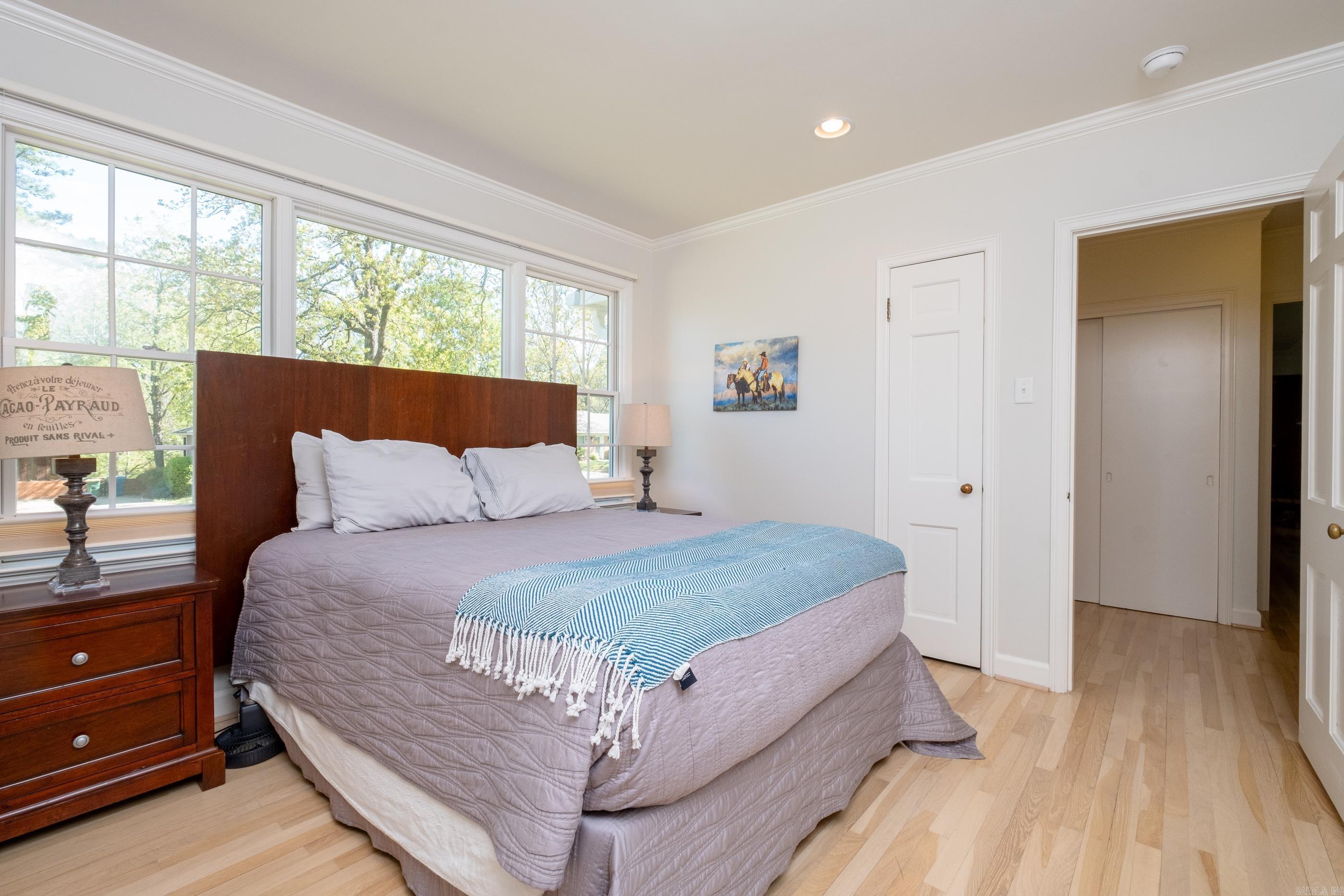 Hollywood - Residential