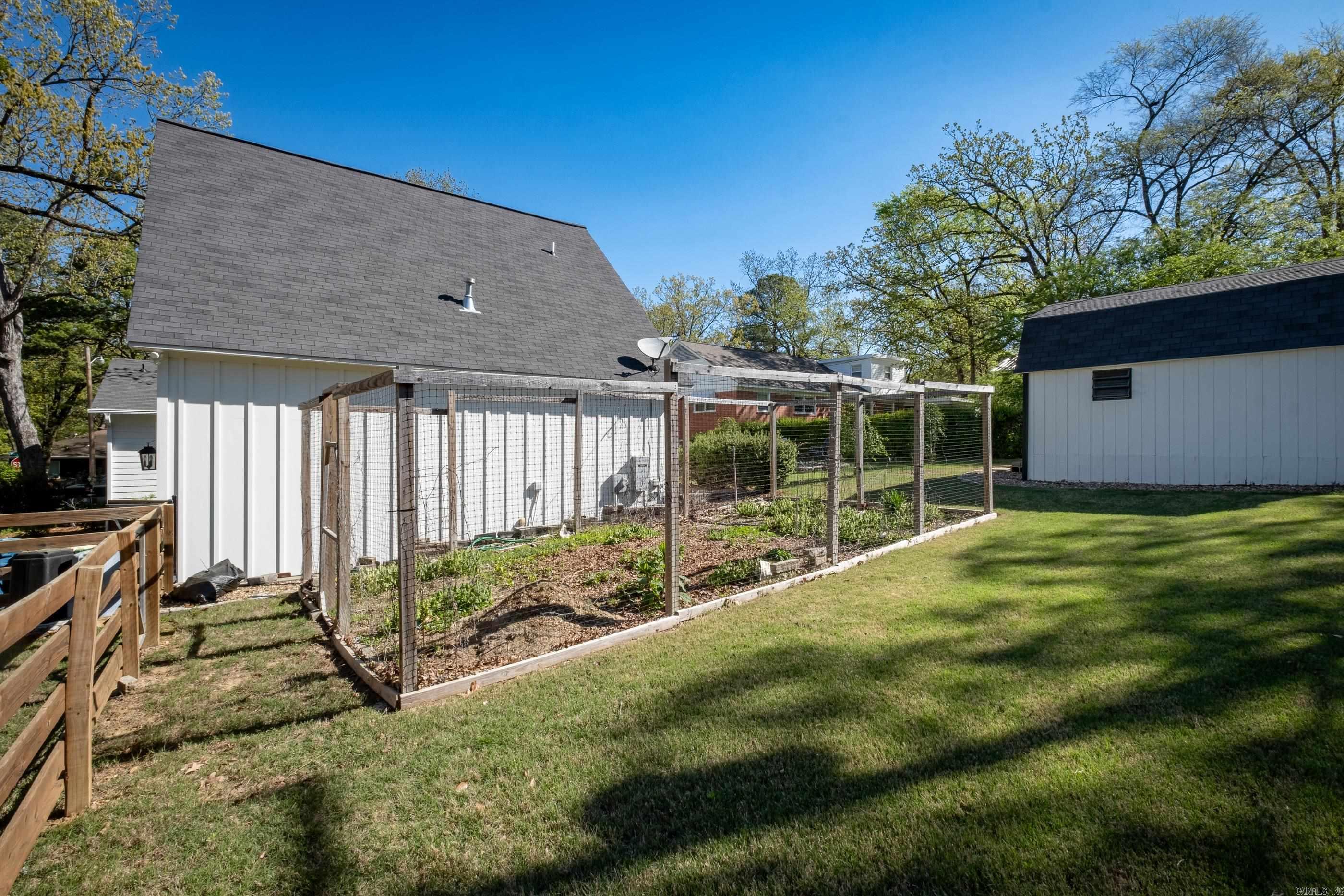 Hollywood - Residential