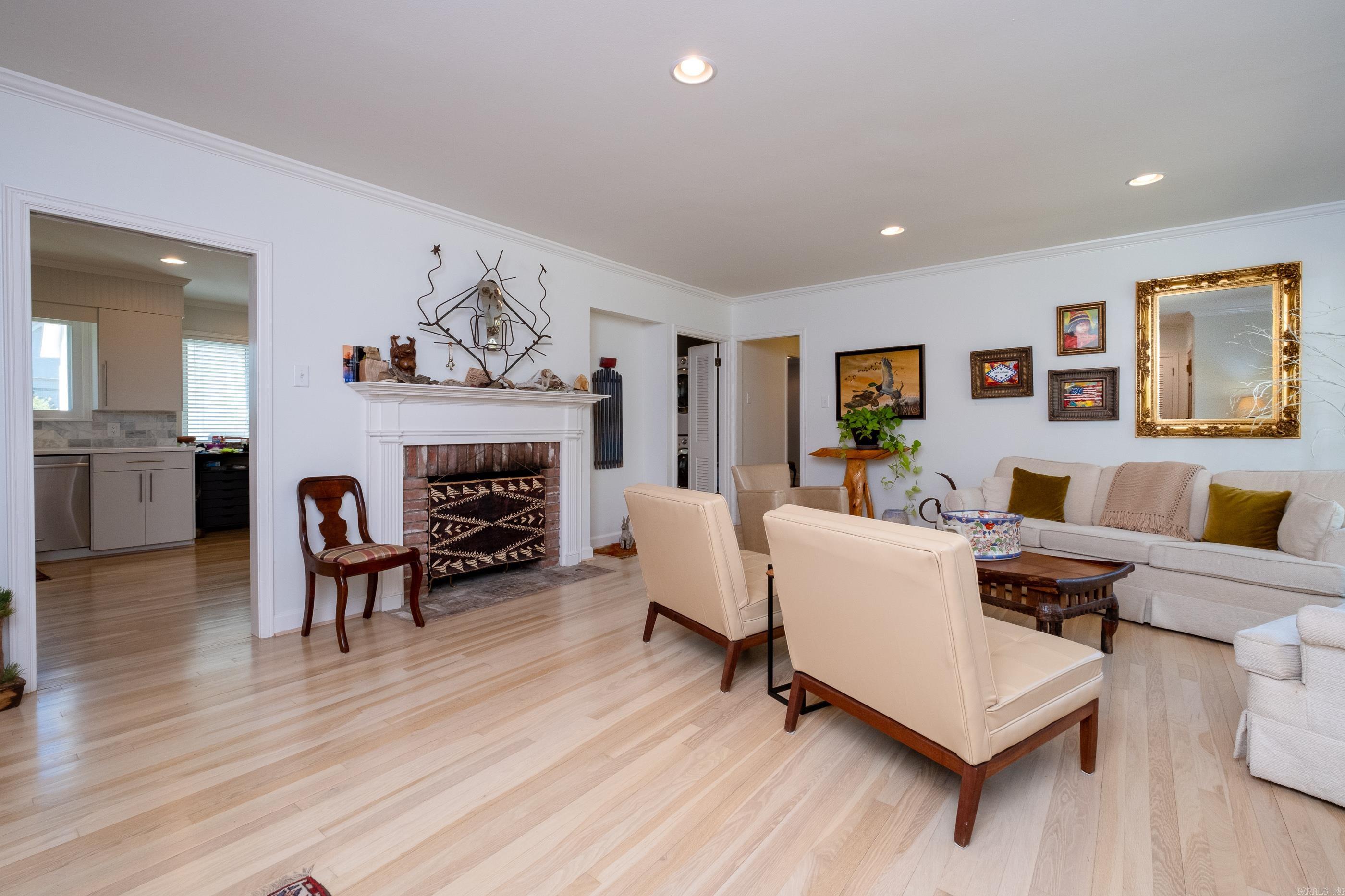 Hollywood - Residential