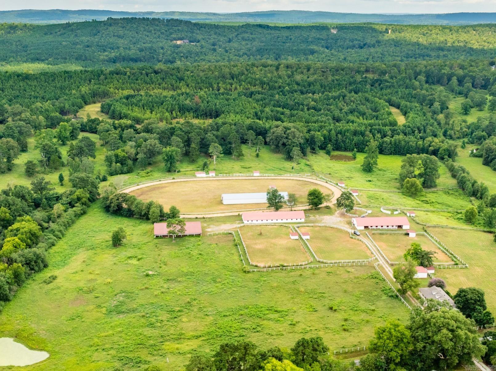 Lake Hamilton Outside - Farm