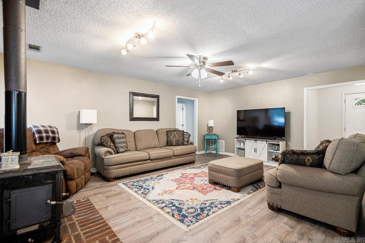 AMBER ACRES - Residential