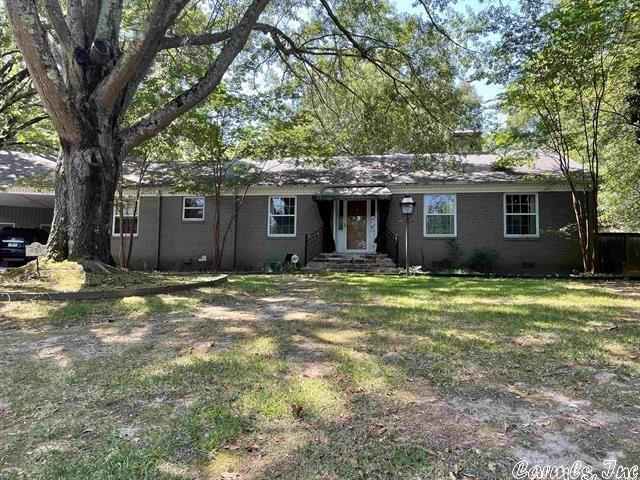 Being sold for land value only, no value has been placed on the house. House is being sold, AS IS. Call listing agent for additional information.  THIS HOUSE MUST BE SOLD WITH #6 Sunset Circle