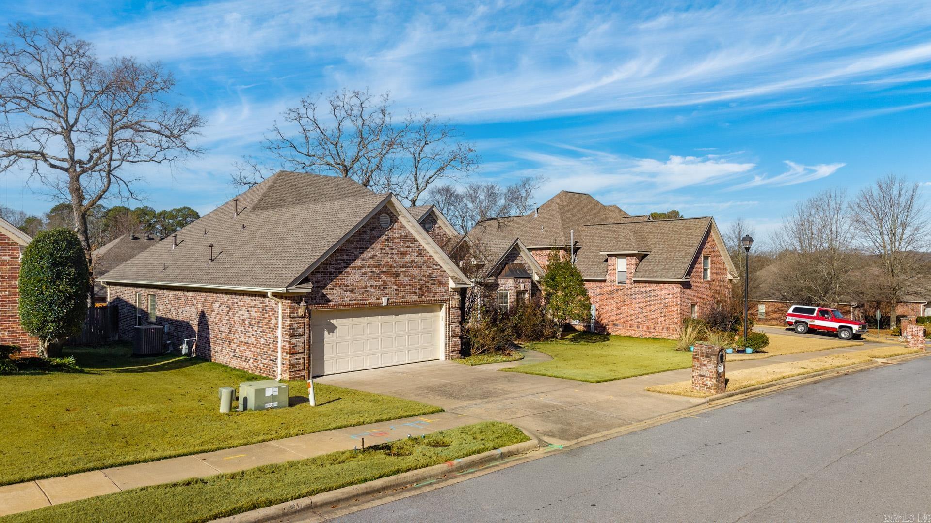 MADISON VALLEY - Residential