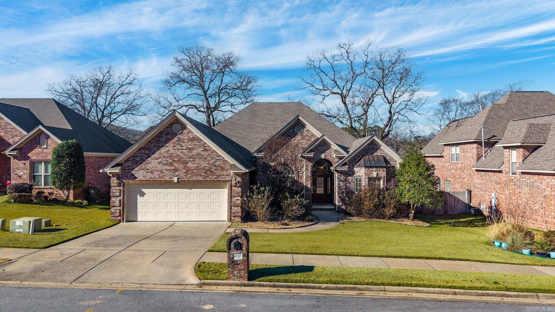 MADISON VALLEY - Residential