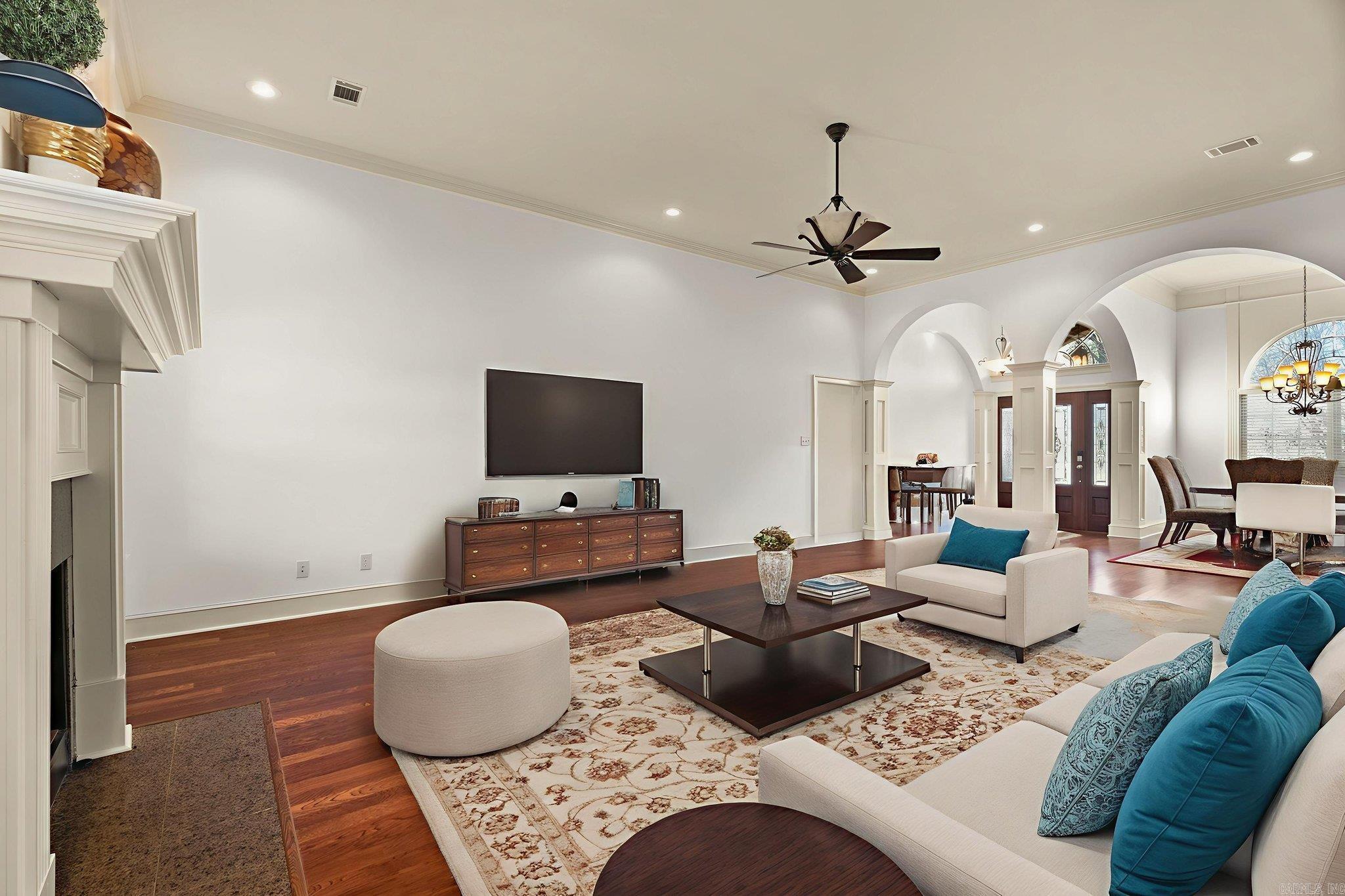 MADISON VALLEY - Residential