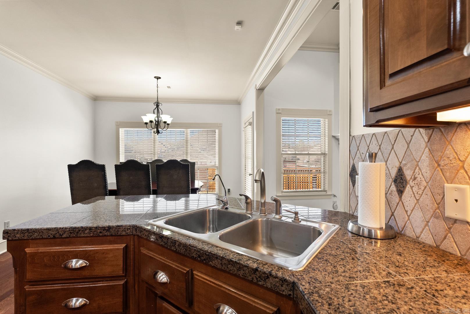 MADISON VALLEY - Residential