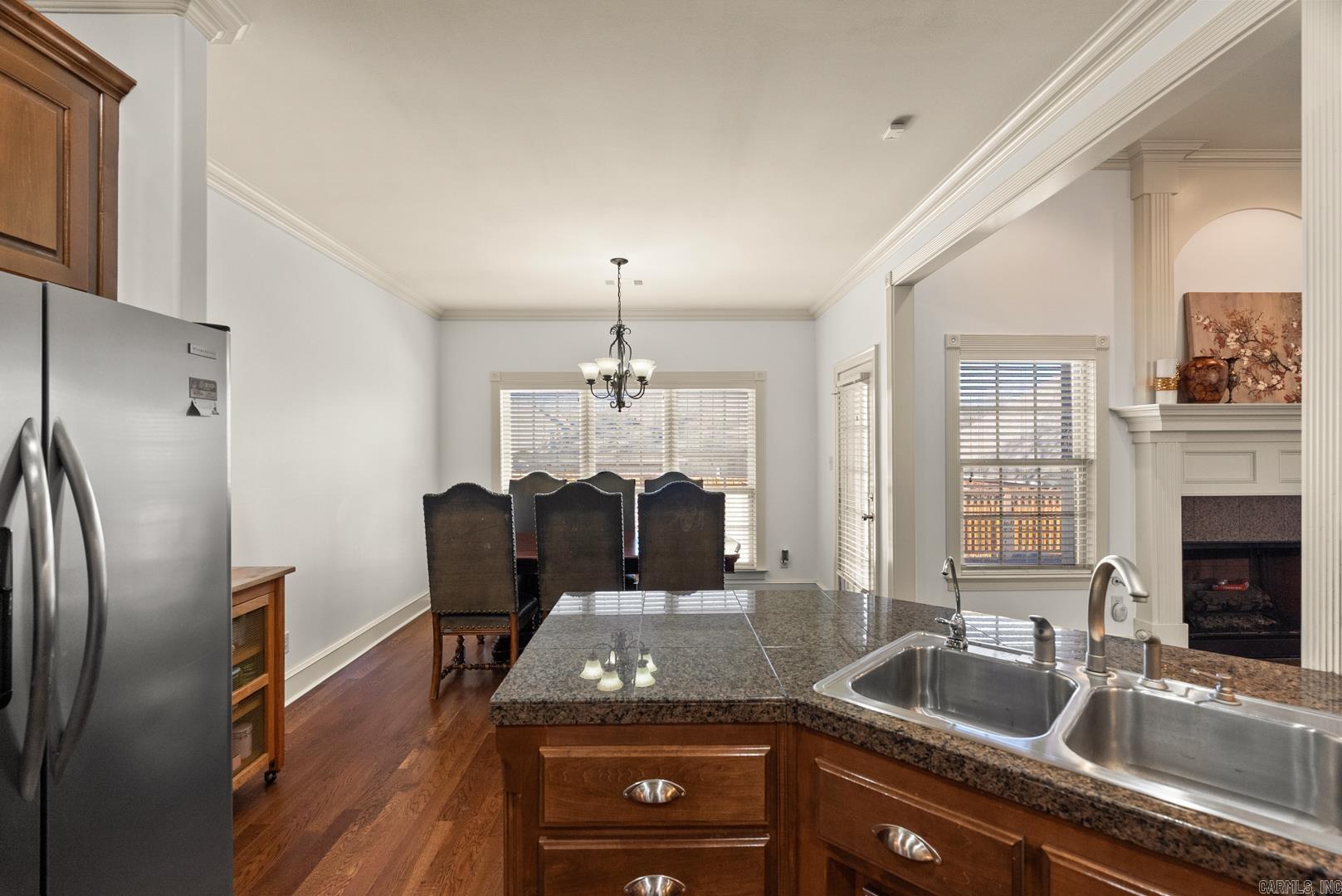 MADISON VALLEY - Residential