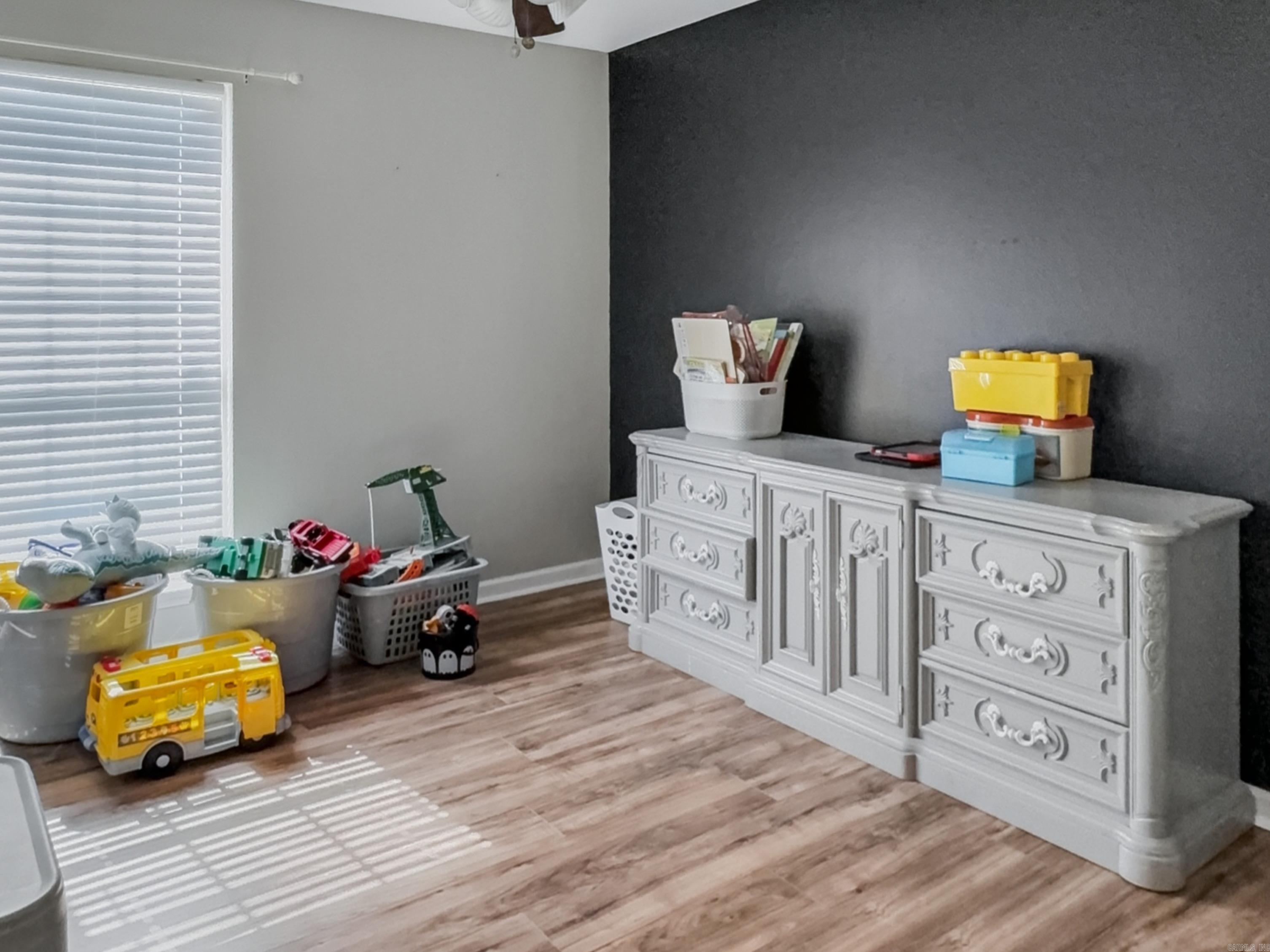 Old Oaks Phase III - Residential