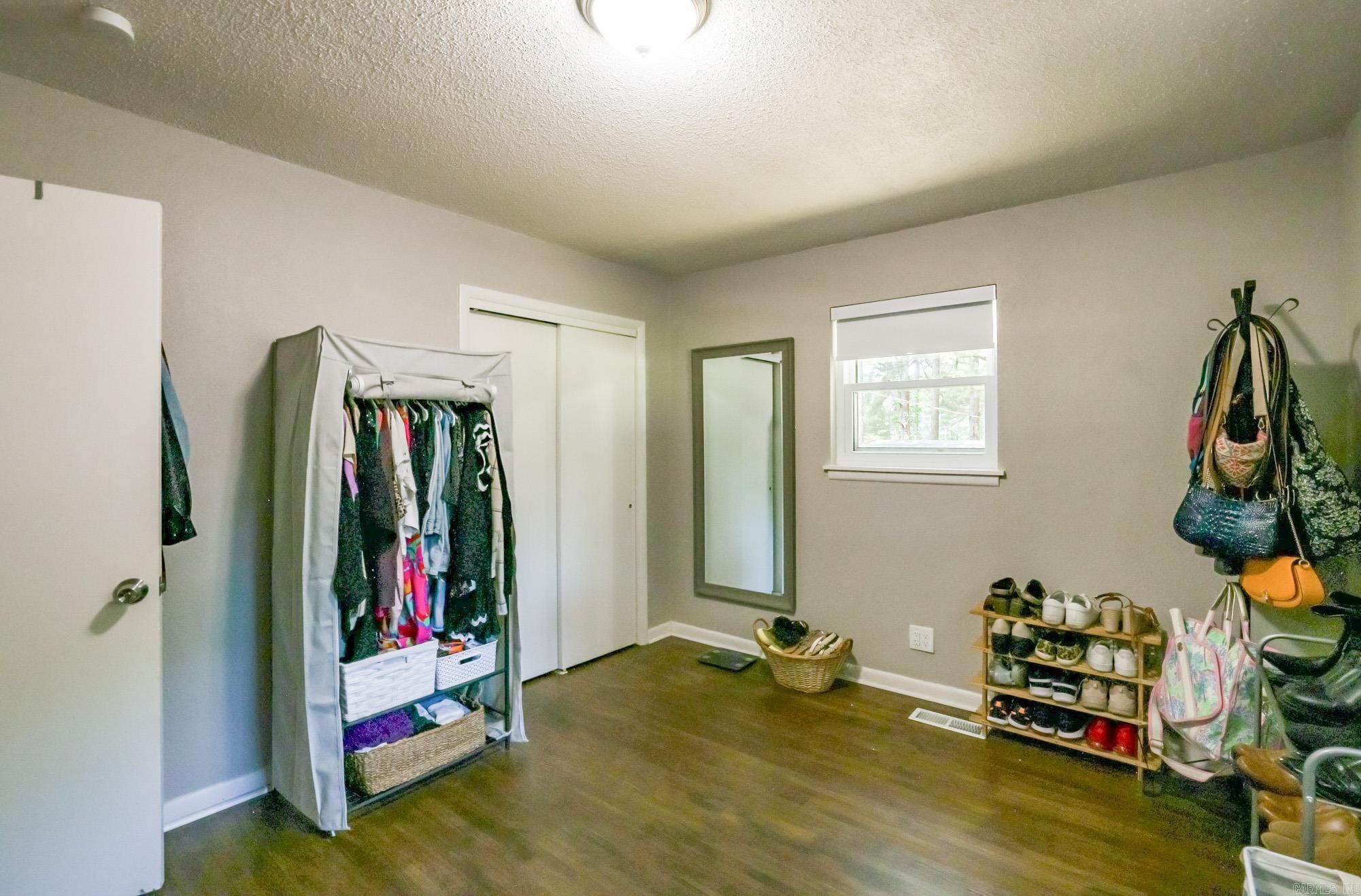 SHANNON HILLS s - Residential