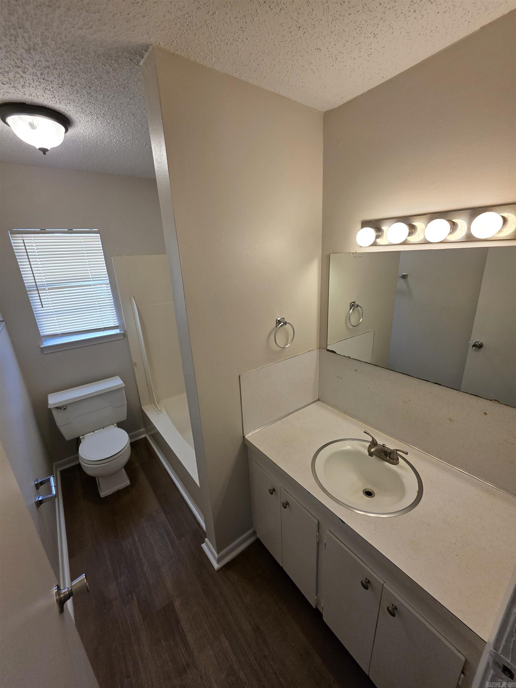 BELWOOD ADDN - Residential Lease