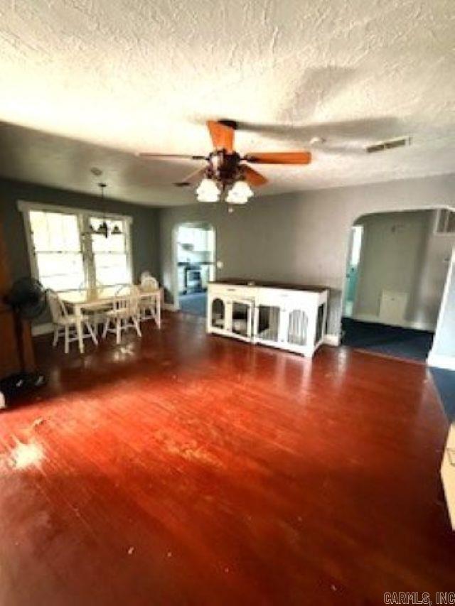 LIPPINCOTTS - Residential