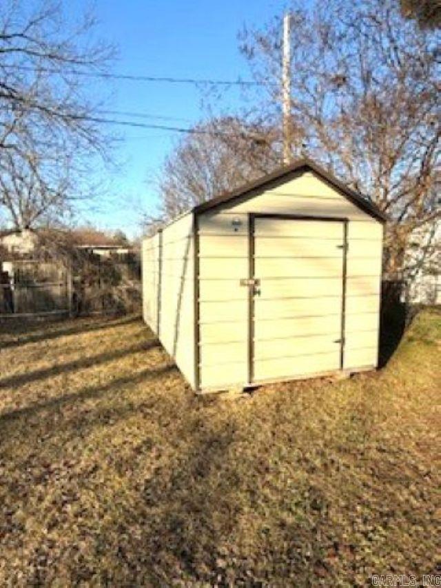 LIPPINCOTTS - Residential