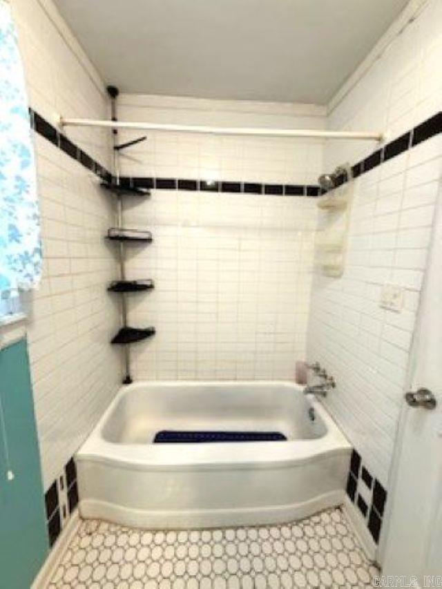 LIPPINCOTTS - Residential