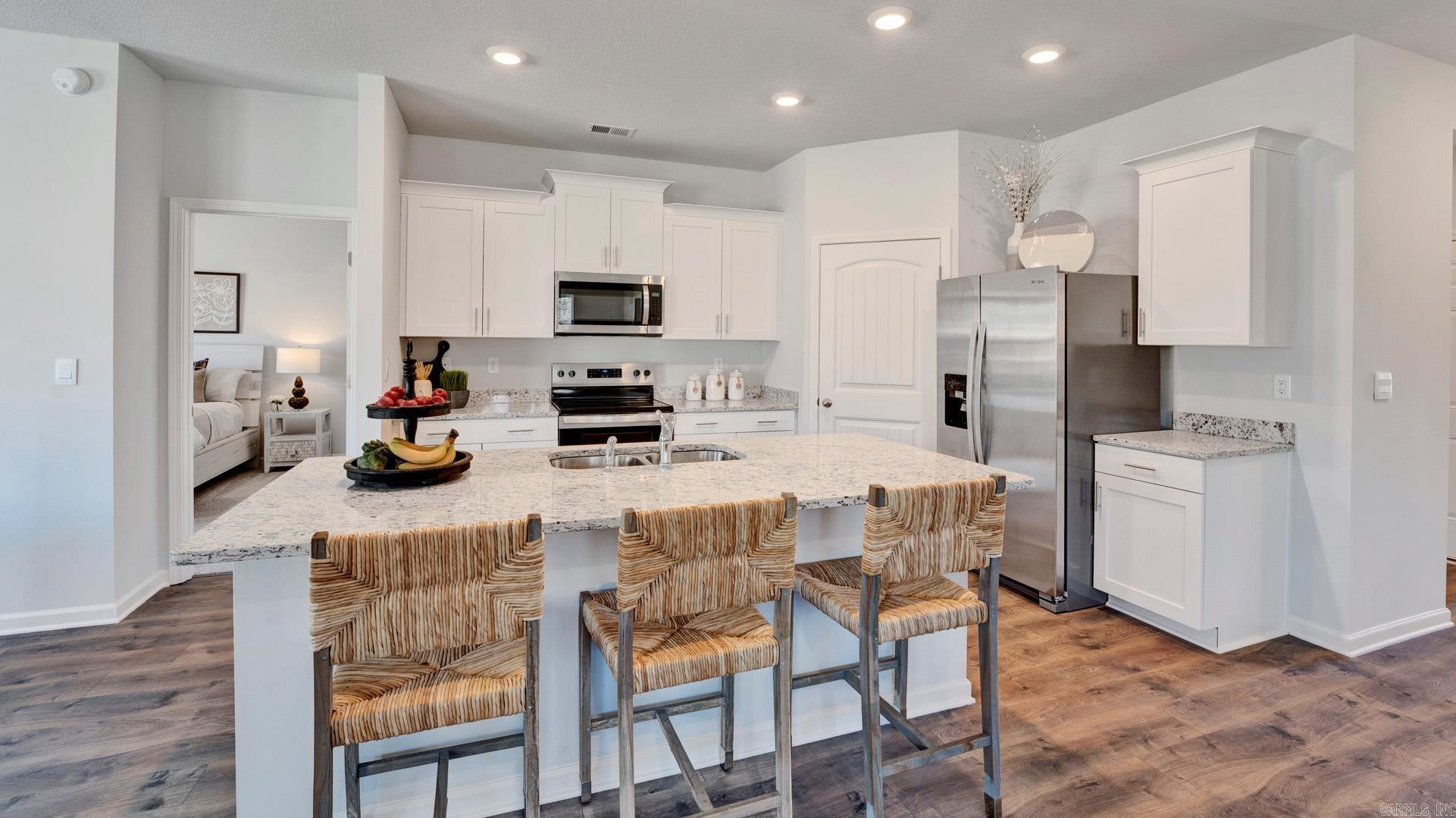 EDGEMONT - Residential