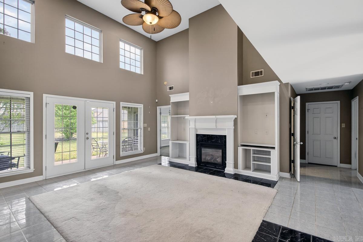 HURRICANE LAKE EST - Residential