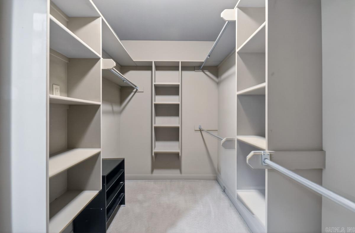 HURRICANE LAKE EST - Residential